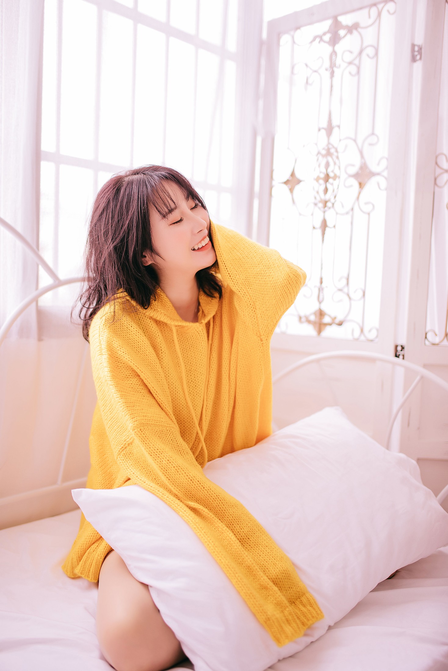 yuki – 《黄色毛衣》[24P]