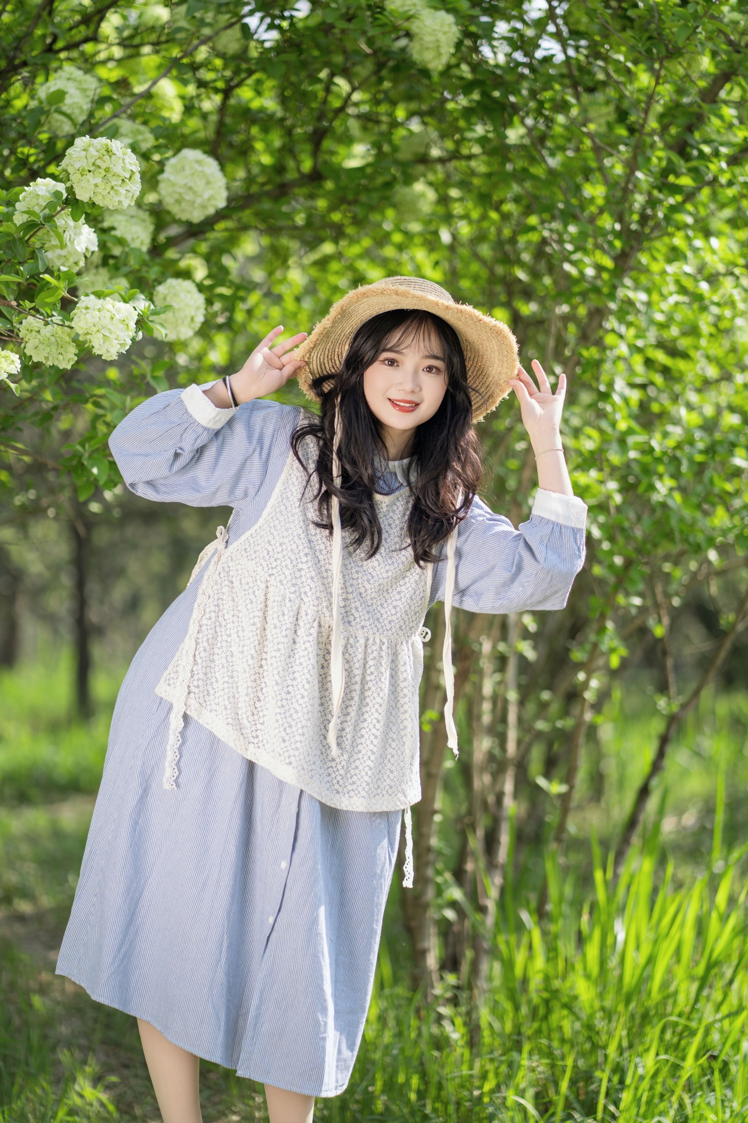 小欧O – 《春日无尽绿》[28P]