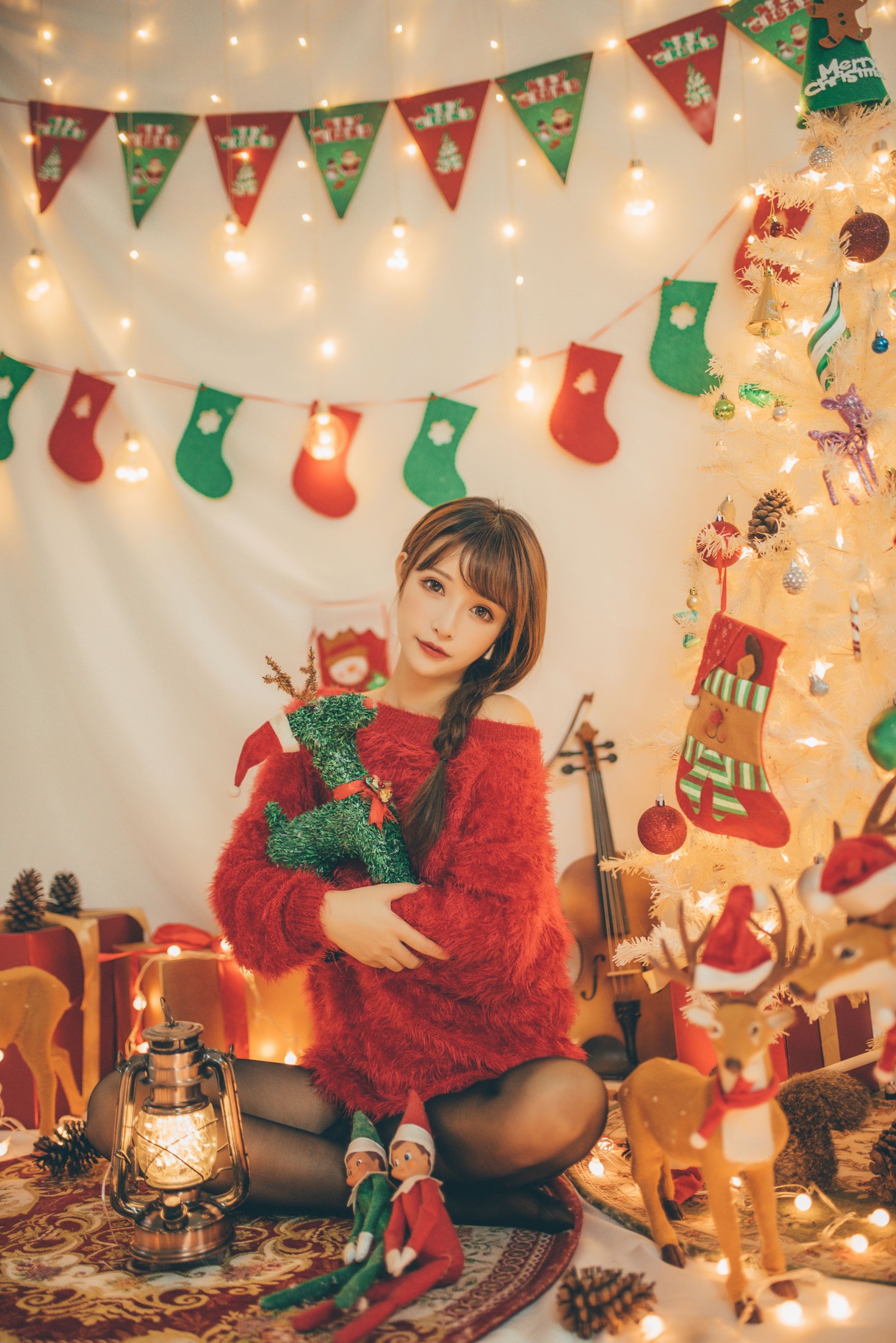 希希呐 – 《红色毛衣》[22P]