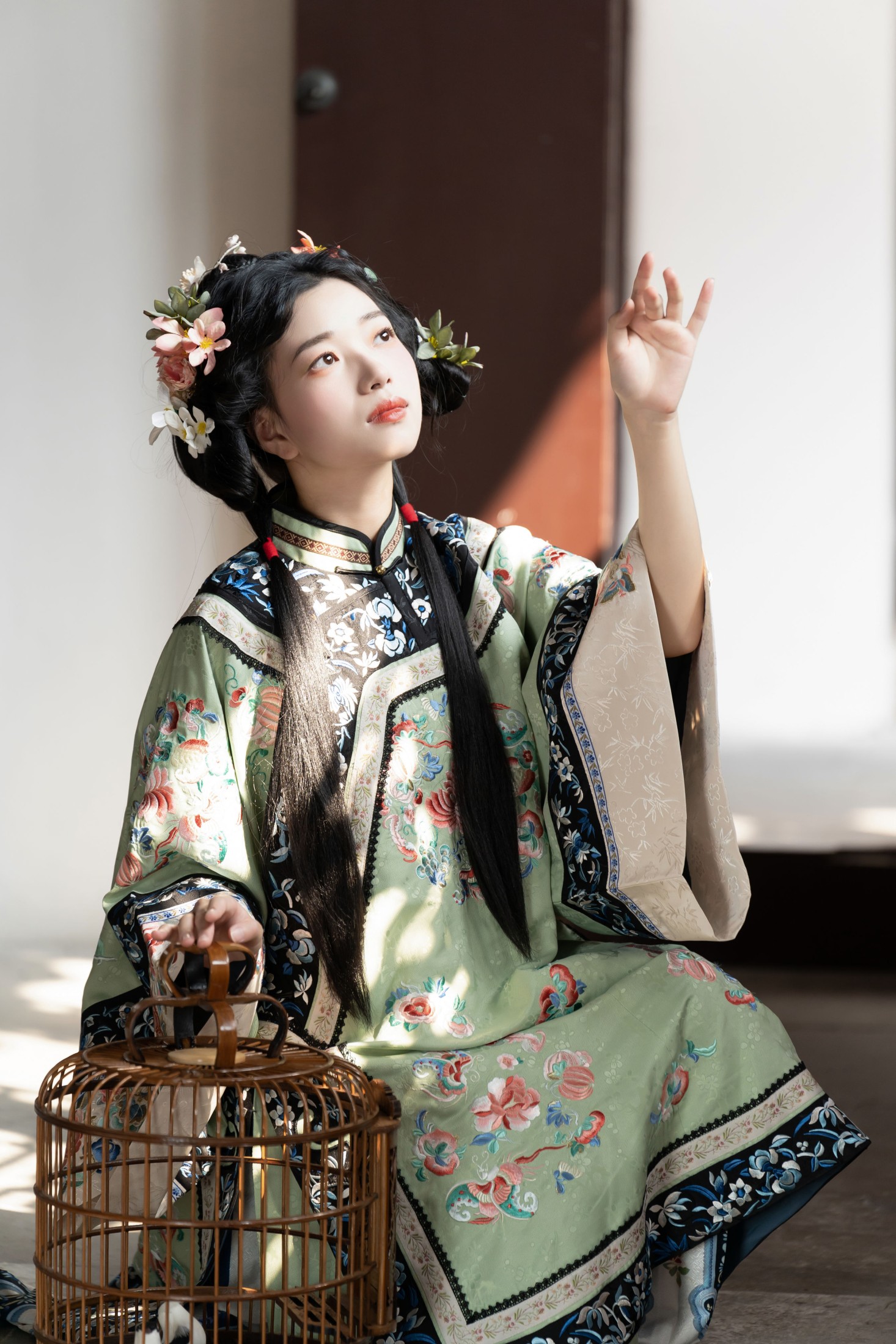 m – 《先生，我不过是旧时代的遗物》[34P]