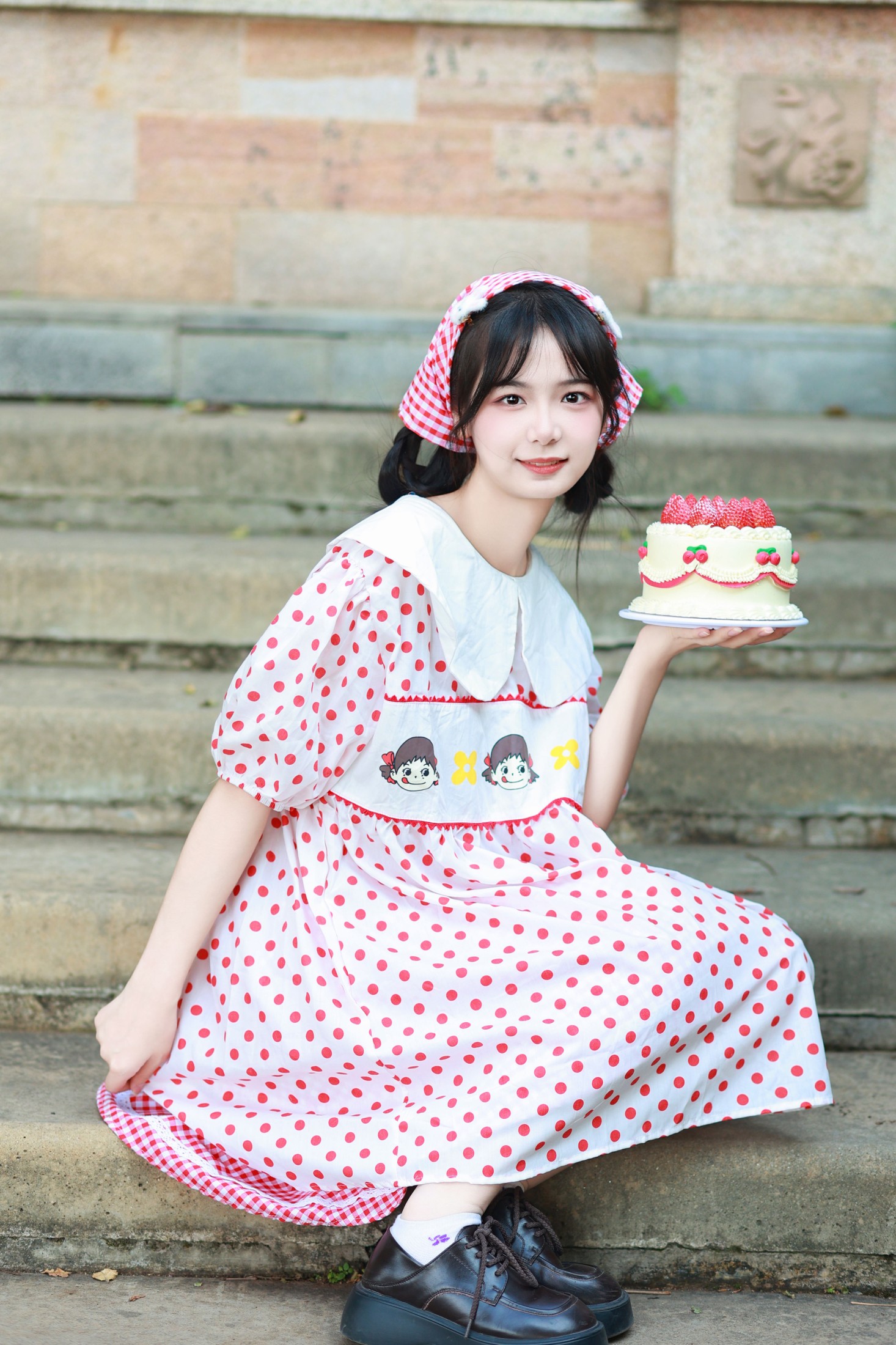 思丽 – 《吃蛋糕啦》[24P]