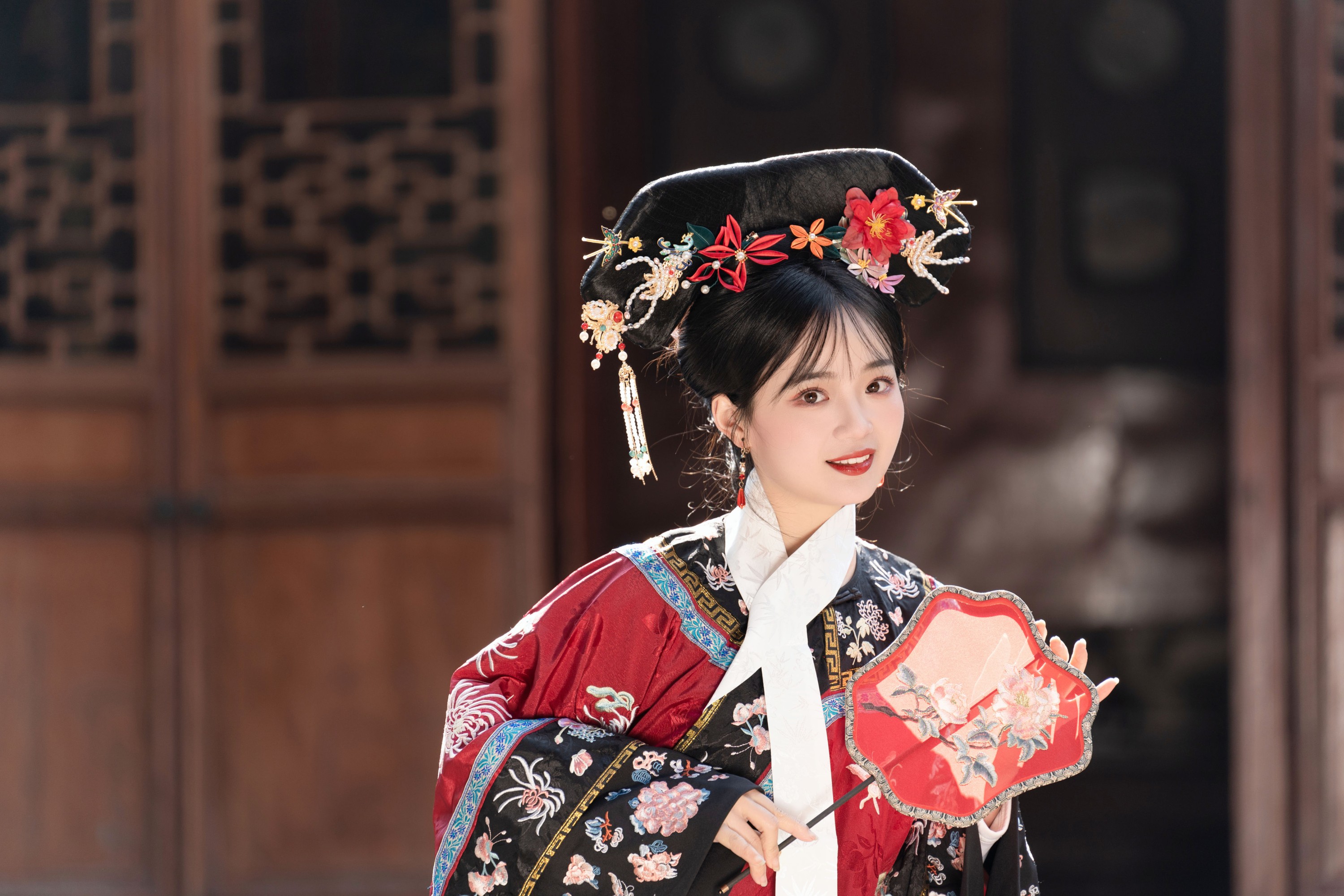 小欧O – 《格格驾到 通通闪开》[39P]