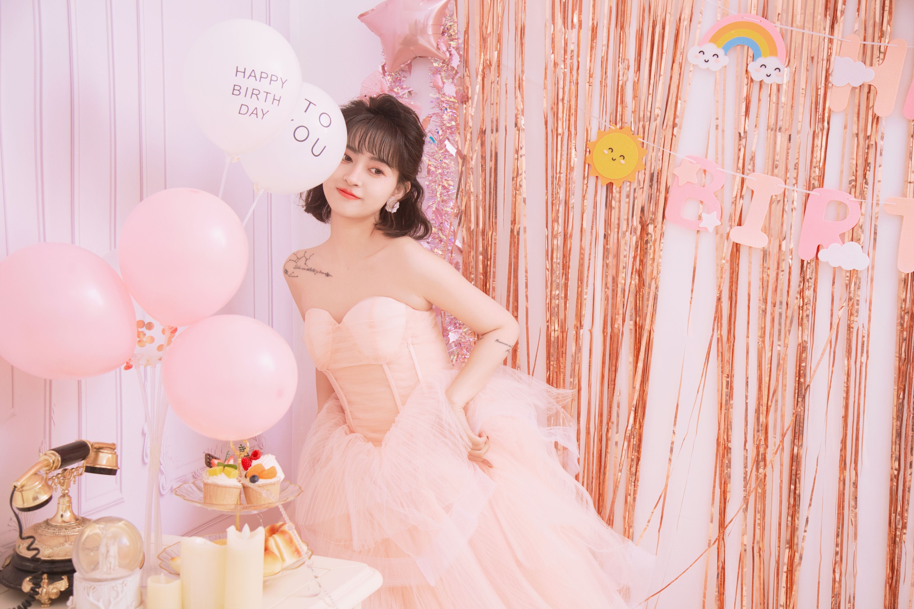 壹萱- – 《粉色少女生日主题》[22P]