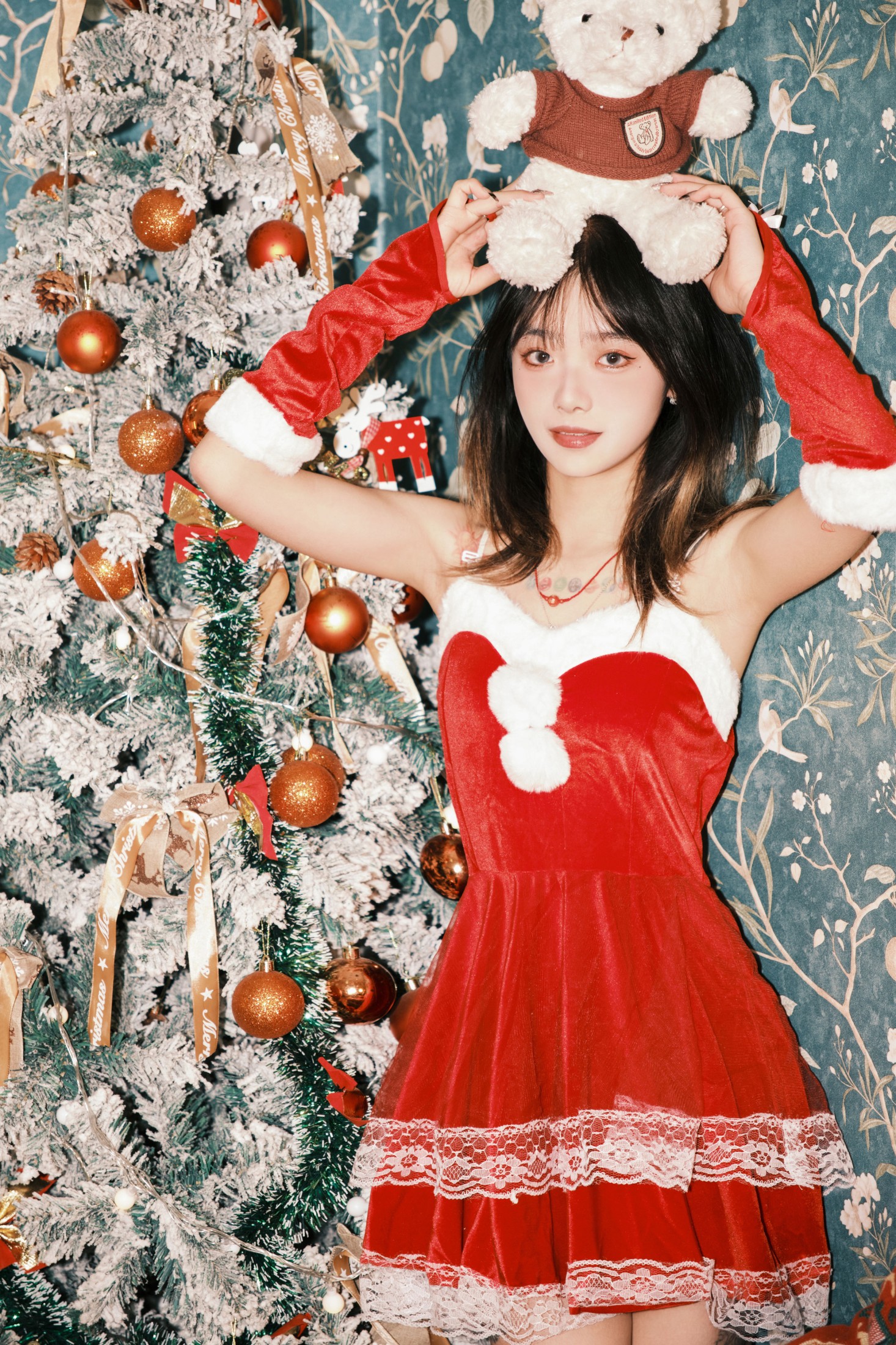 叶耶耶耶耶 – 《圣诞快乐》[36P]