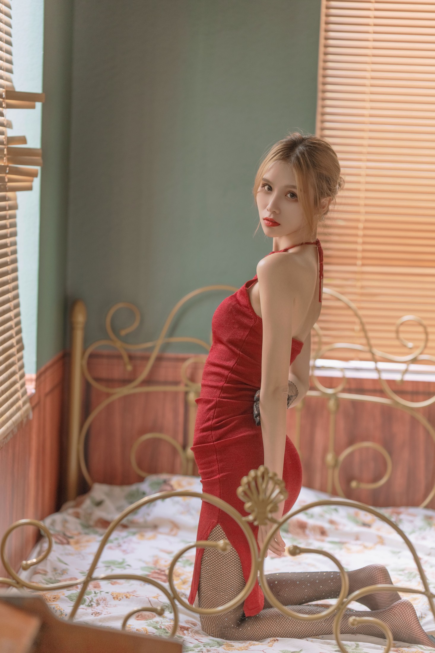 Gaia – 《红色诱惑》[54P]