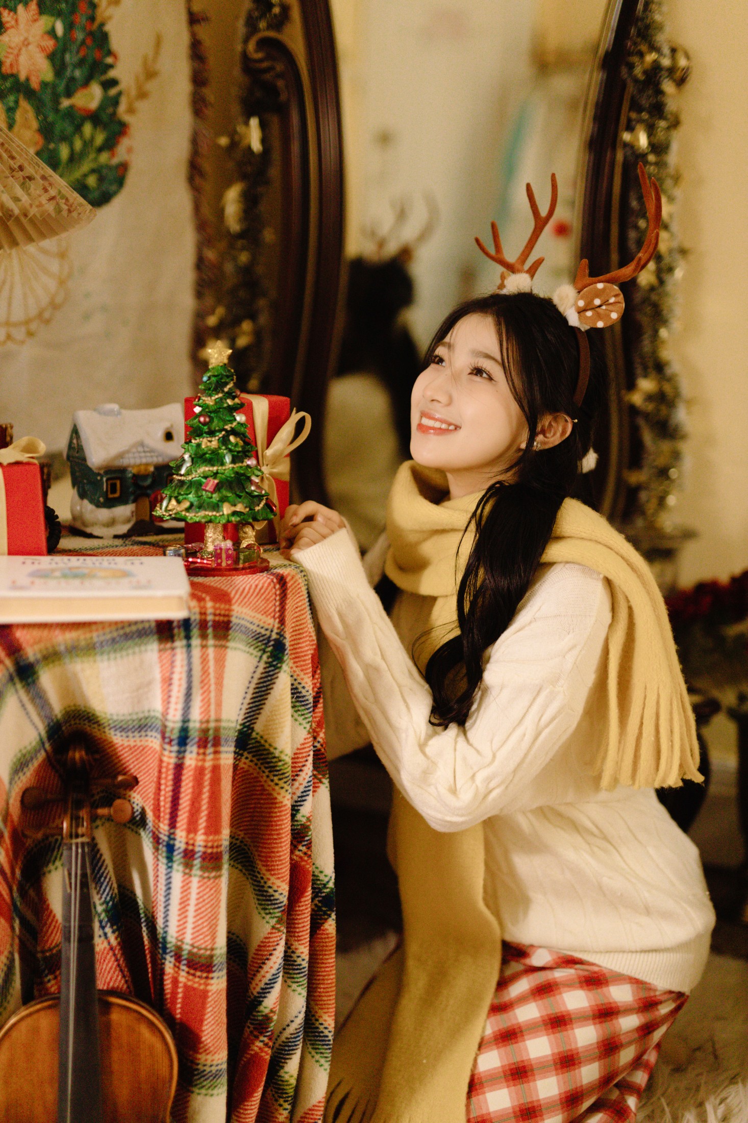 羊毛珊儿 – 《圣诞快乐》[24P]