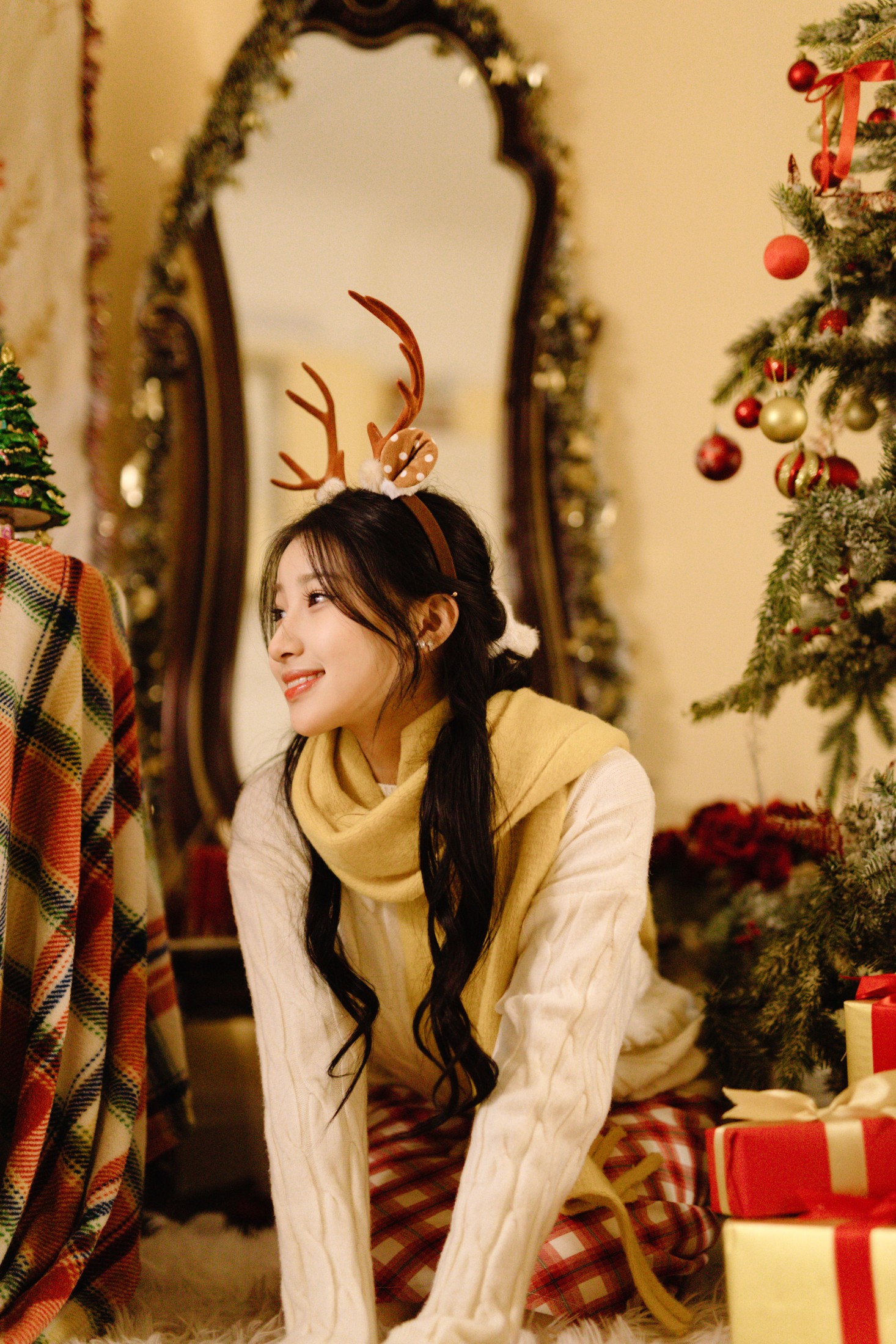 羊毛珊儿 – 《圣诞快乐》[24P]