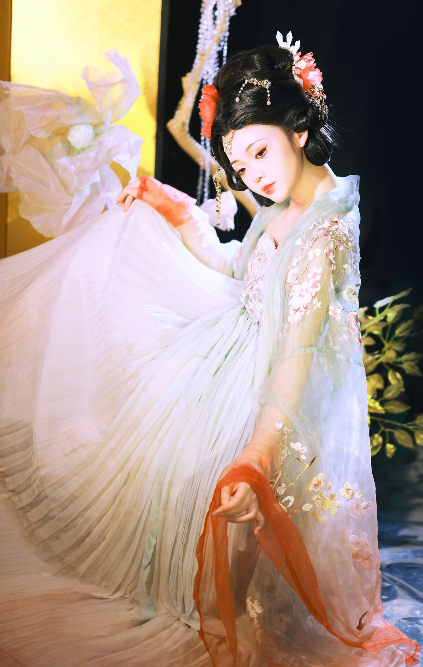 公孙玲依 – 《迷金贵妃》[23P]