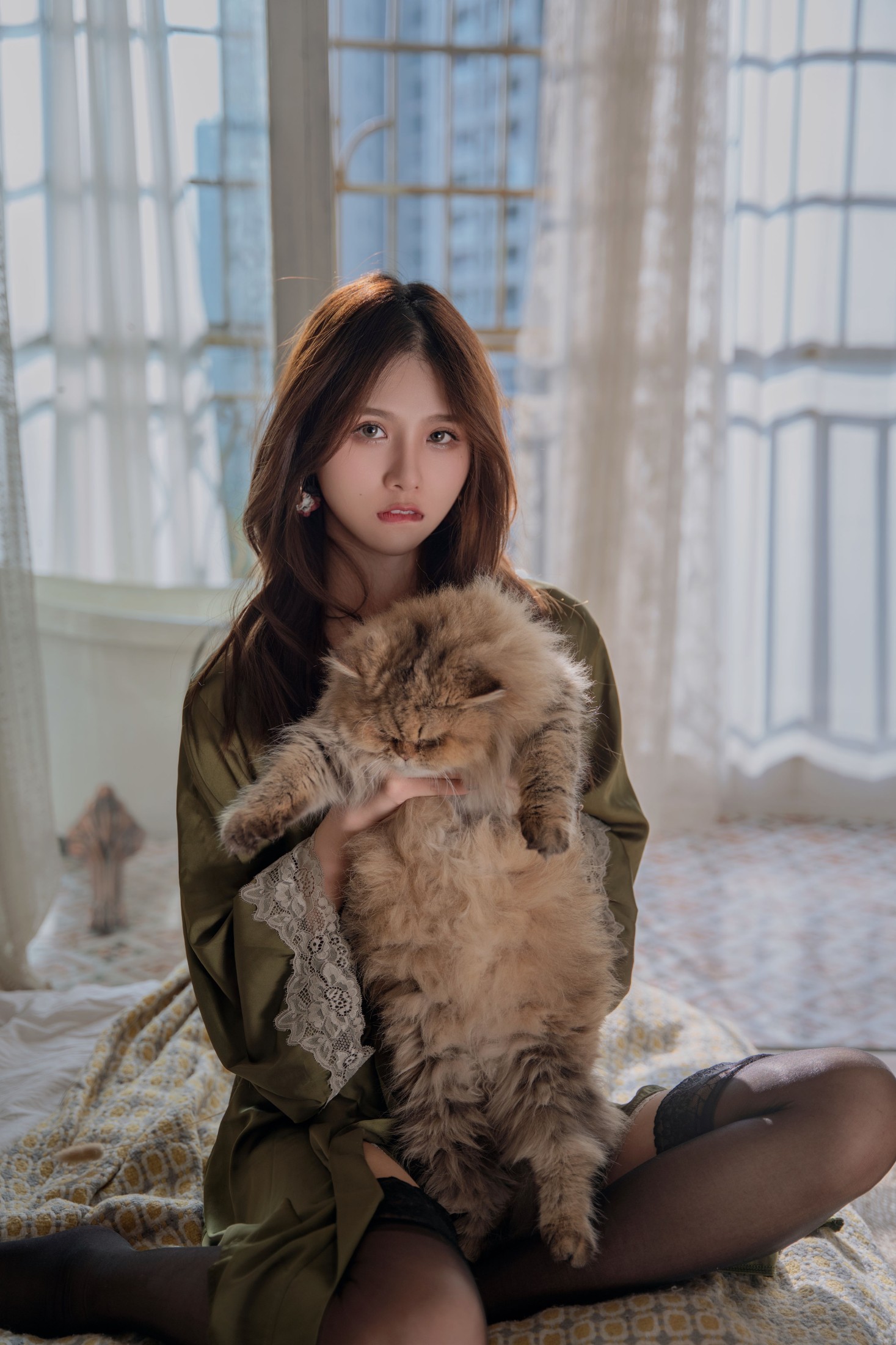 Gaia – 《慵懒风绿裙》[28P]