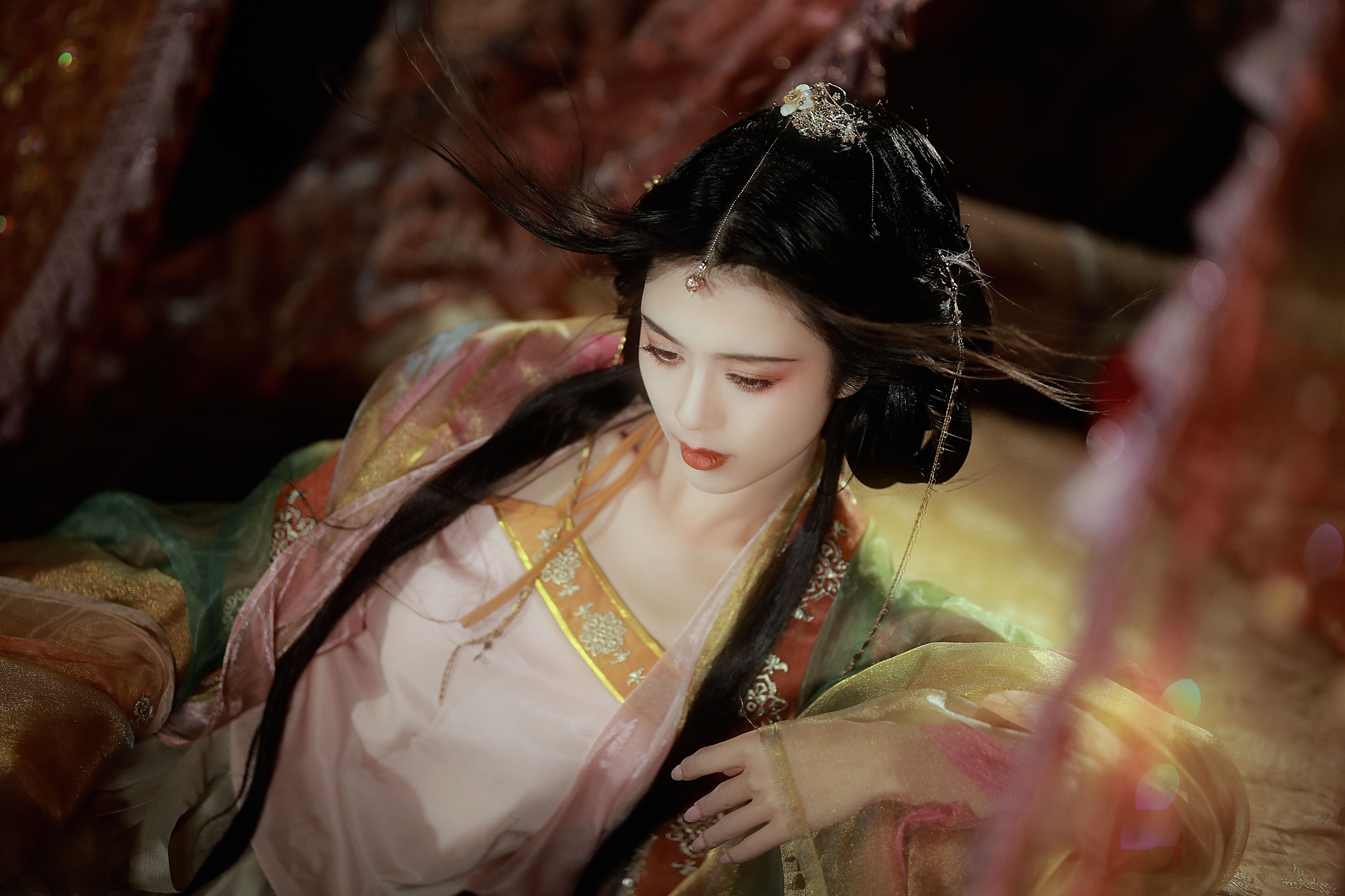 吾岁岁 – 《金陵玉殿莺啼晓》[22P]