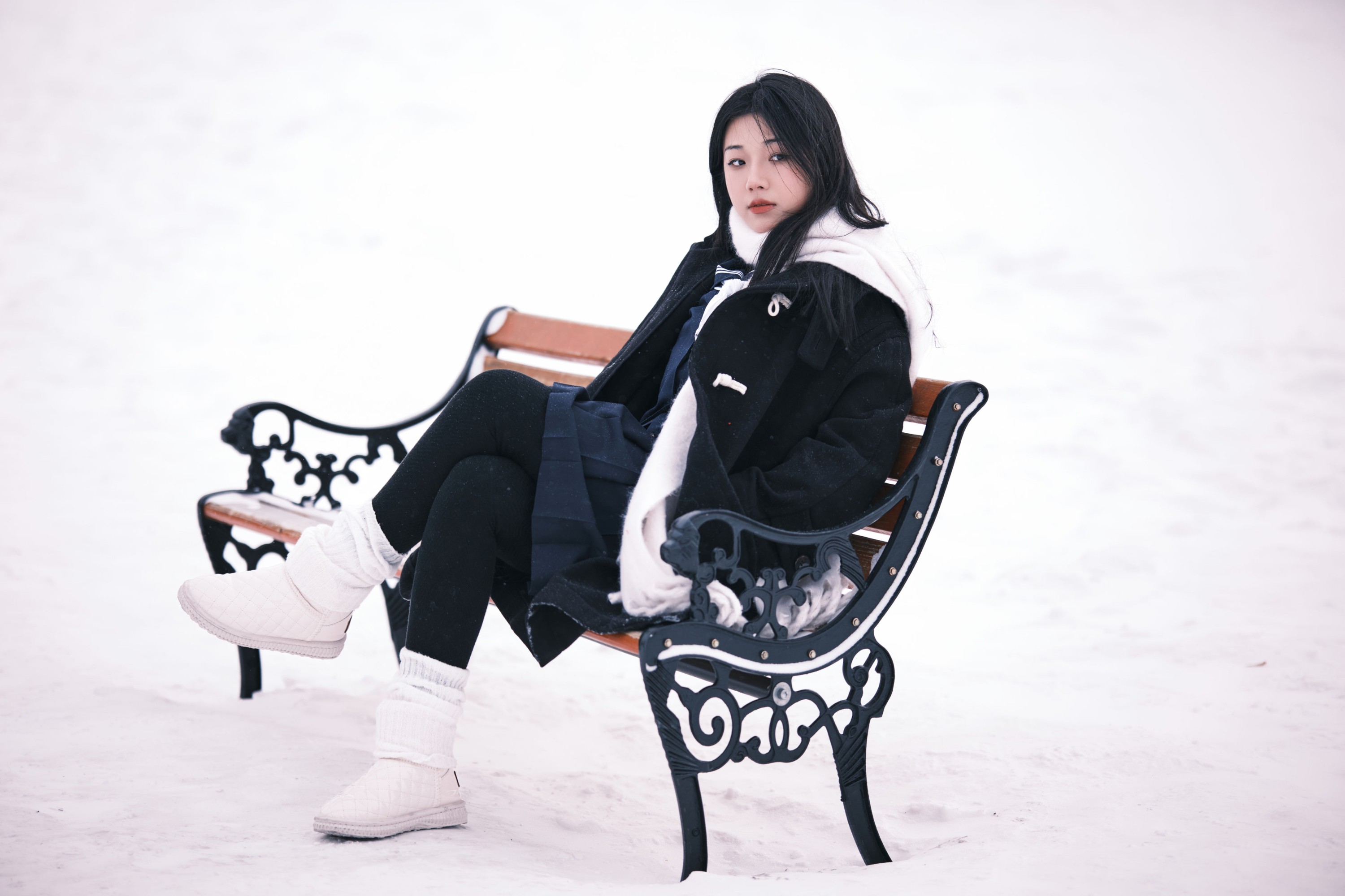 裴同学 – 《横道河子》[23P]