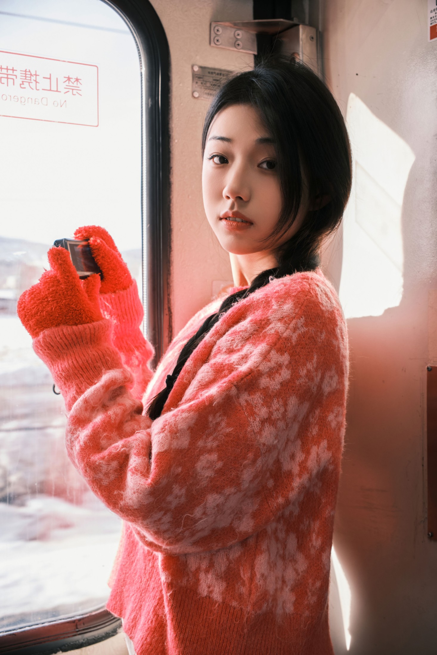 裴同学 – 《雪国列车》[22P]