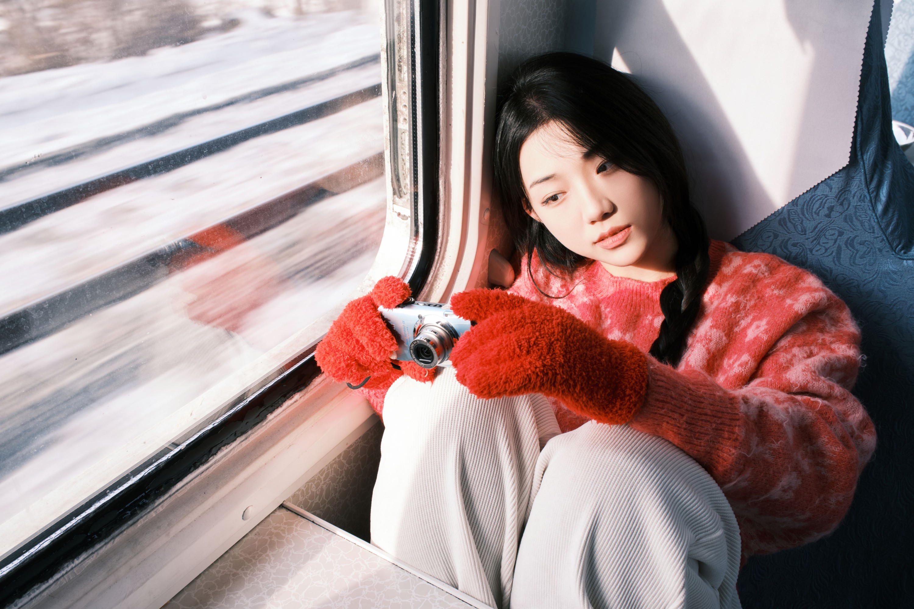 裴同学 – 《雪国列车》[22P]