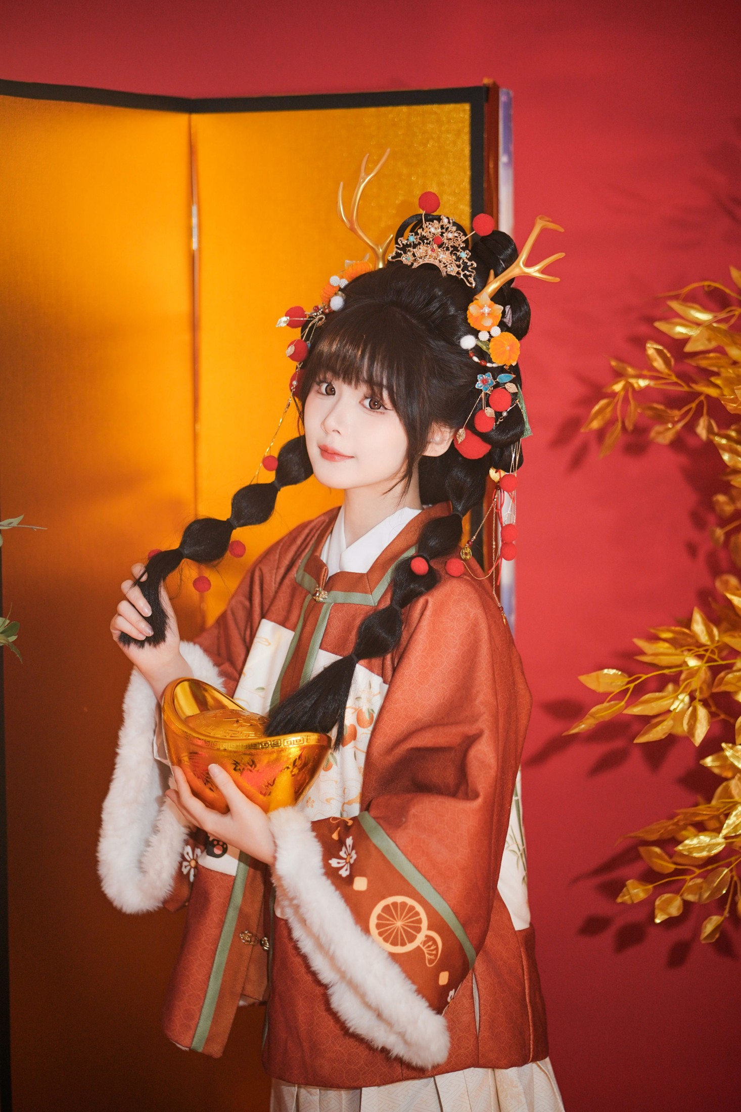 葵向火 – 《新年》[23P]