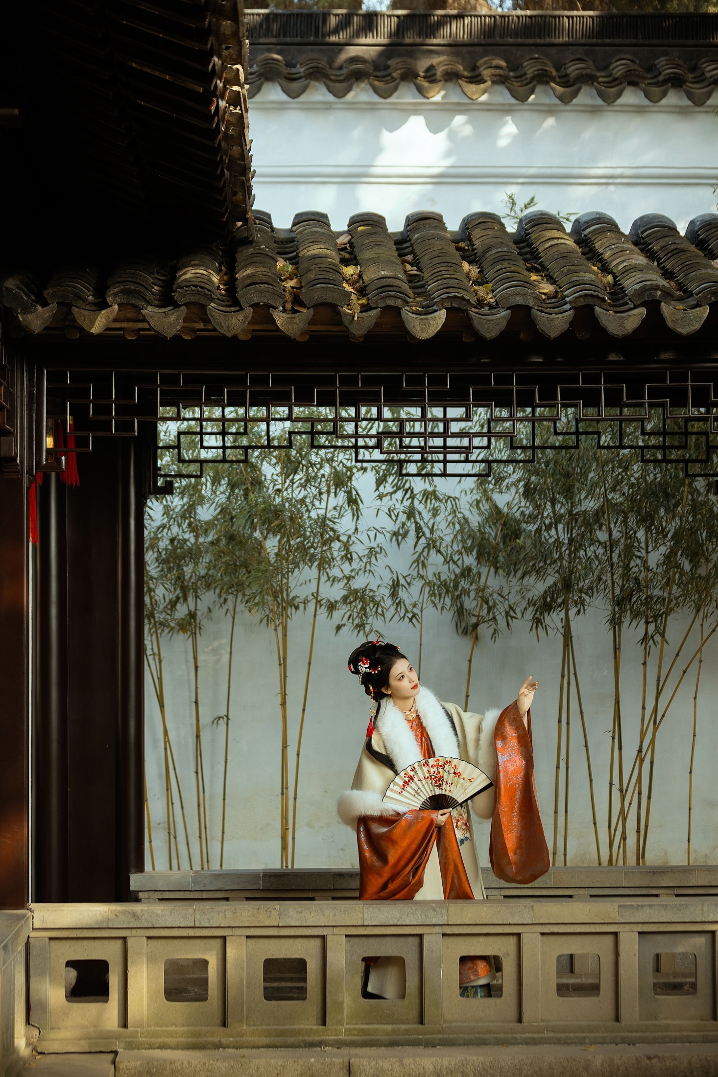 婕妤 – 《庭院红叶》[41P]