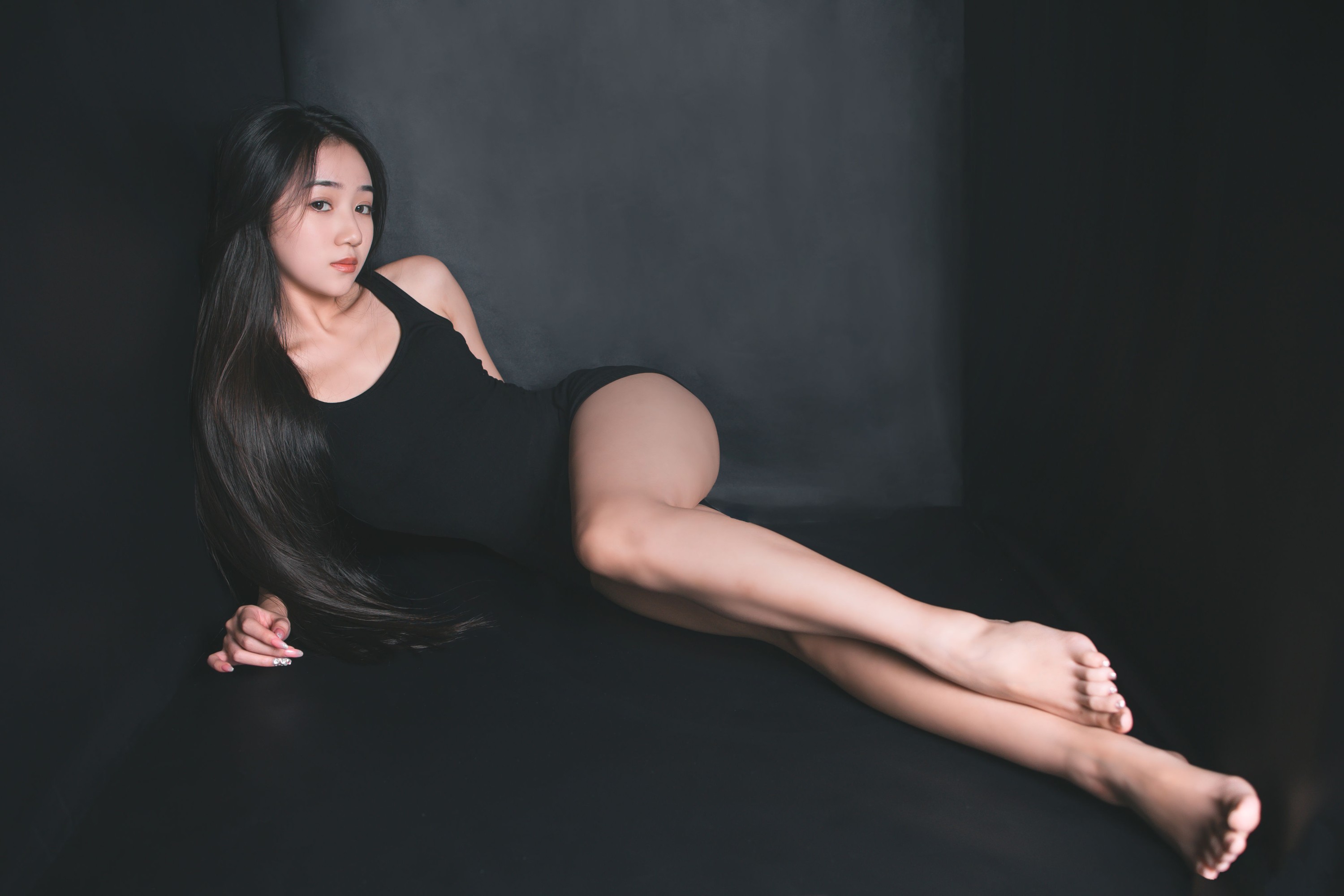 四月羊大冒险 – 《黑》[20P]