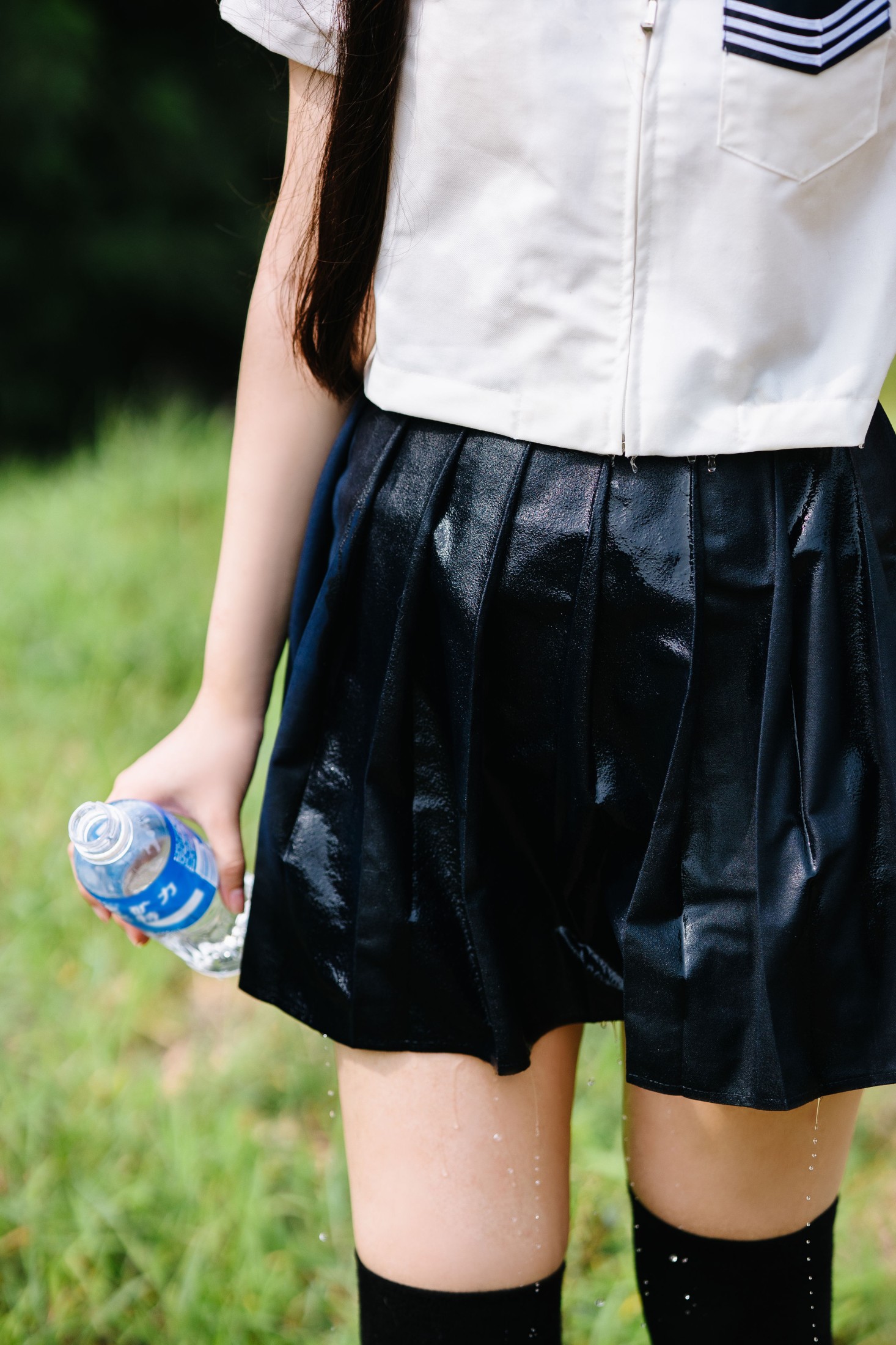 捏捏新酱 – 《JK水少女》[22P]