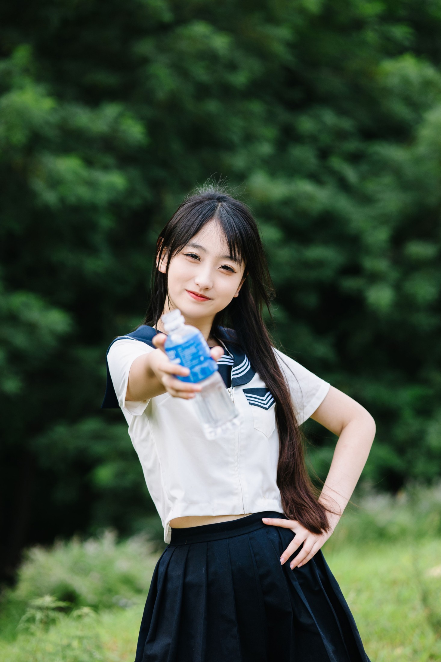 捏捏新酱 – 《JK水少女》[22P]