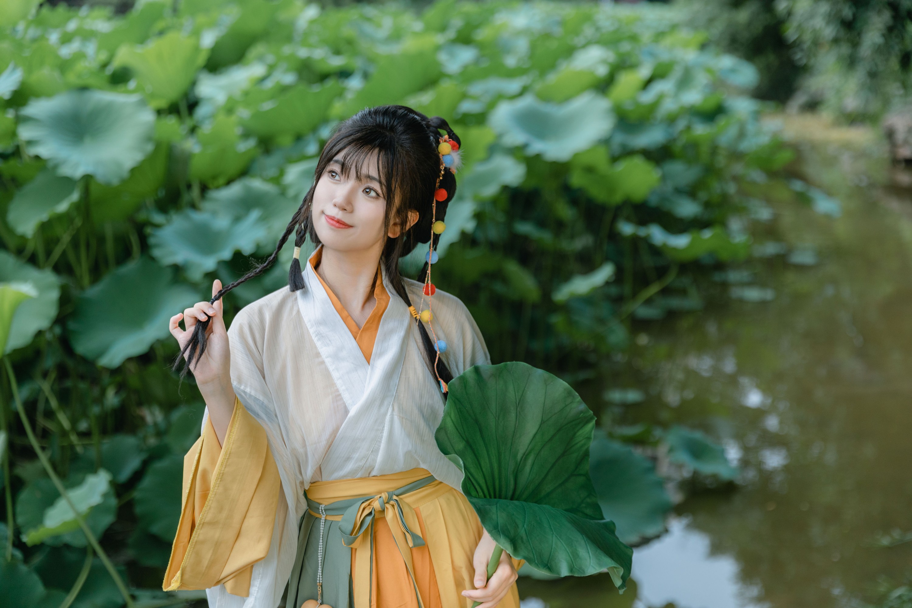 十亿 – 《小黄蓉》[22P]