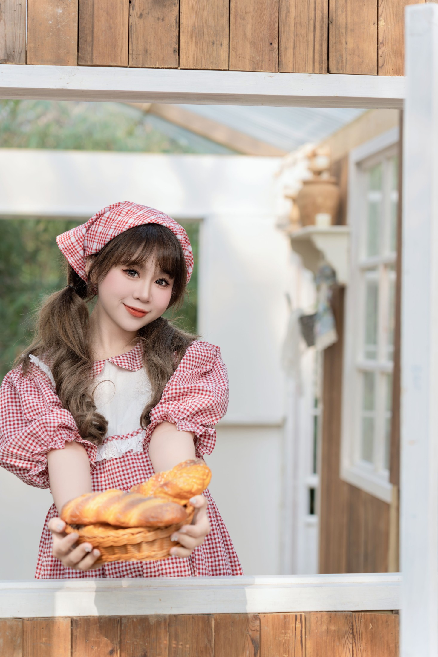 泡芙小方 – 《卖面包的小女孩》[28P]