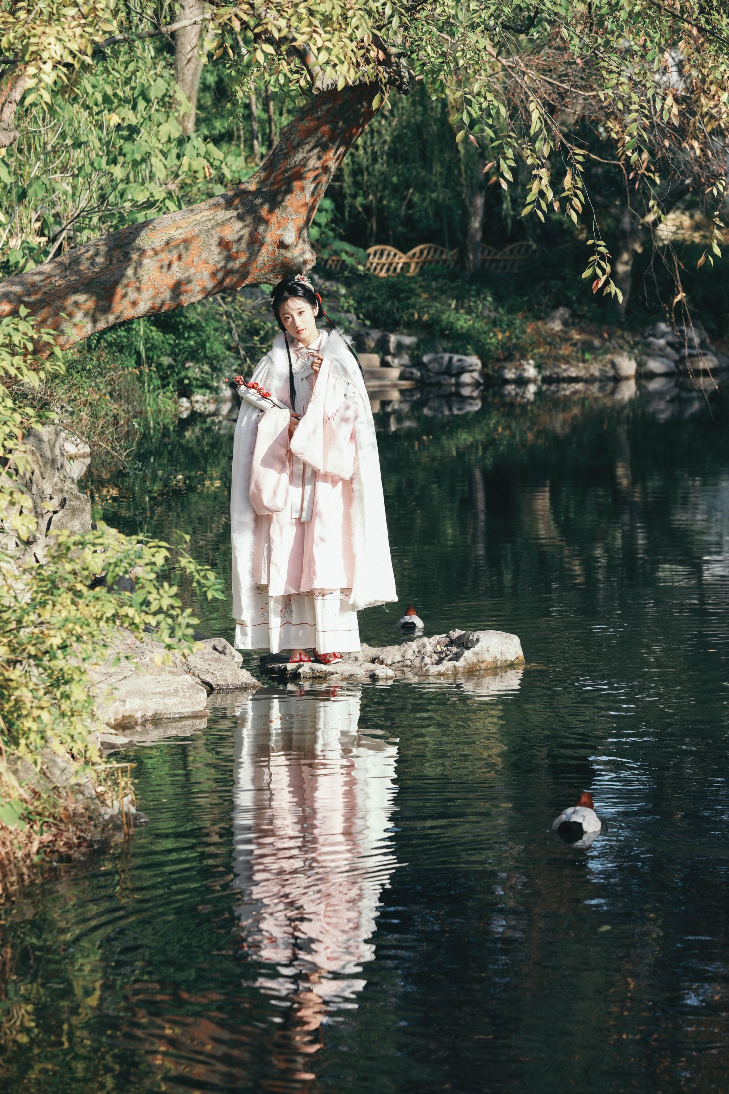 钰子-舞者王钰 – 《拙政问秋》[23P]