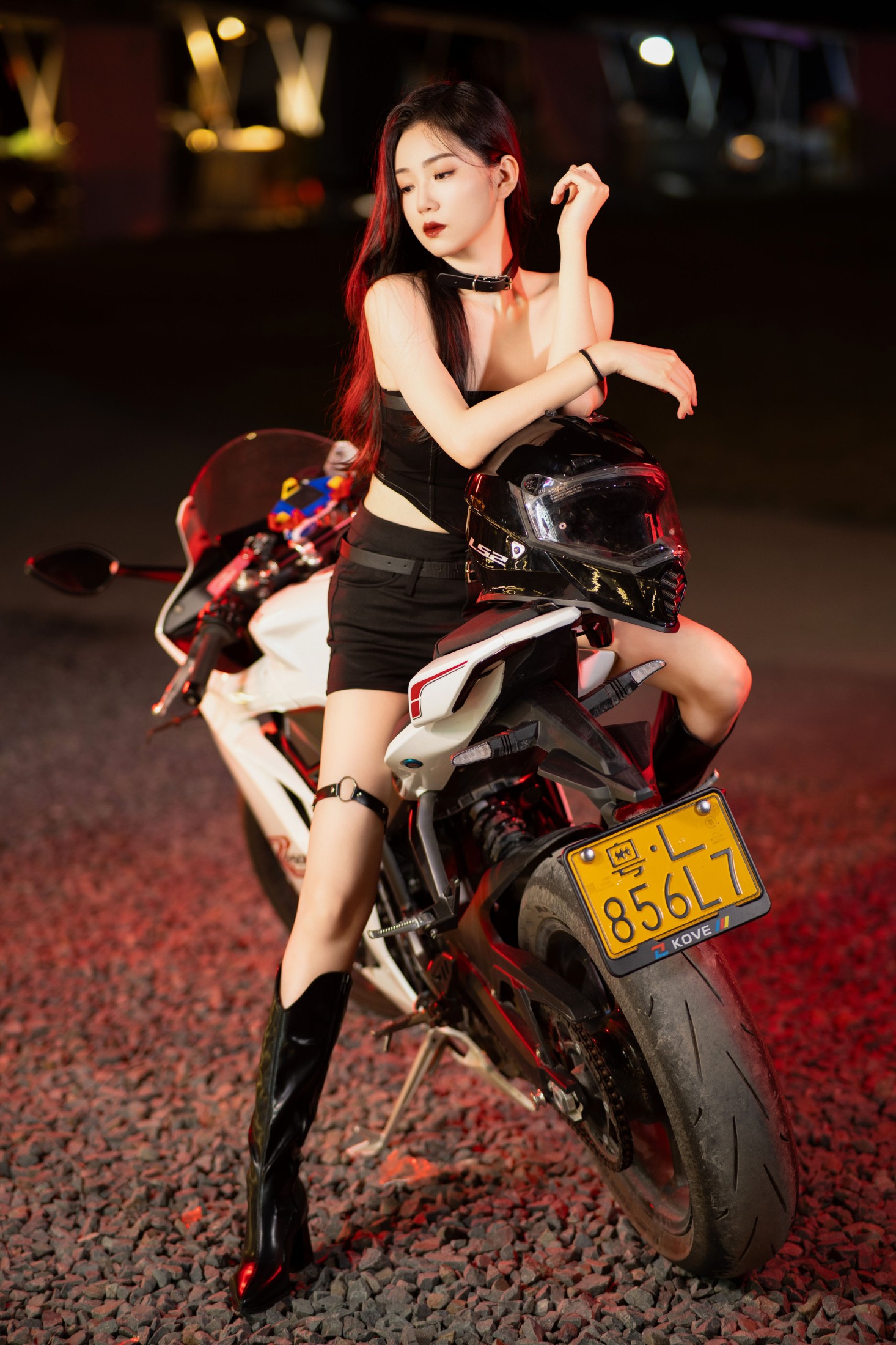 迪丽热鸭 – 《女骑手》[20P]