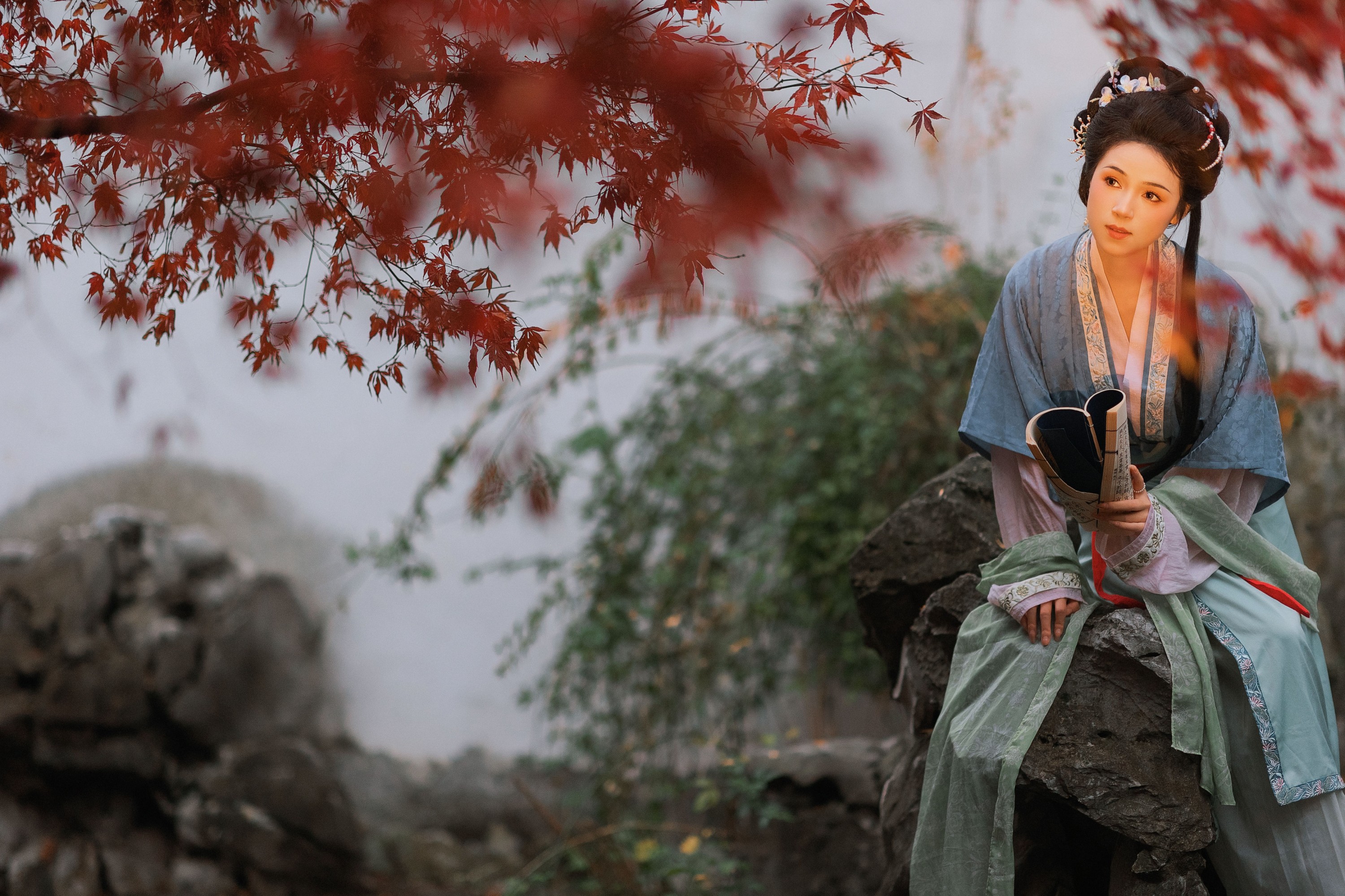 顾小满 – 《秋阴游园》[27P]