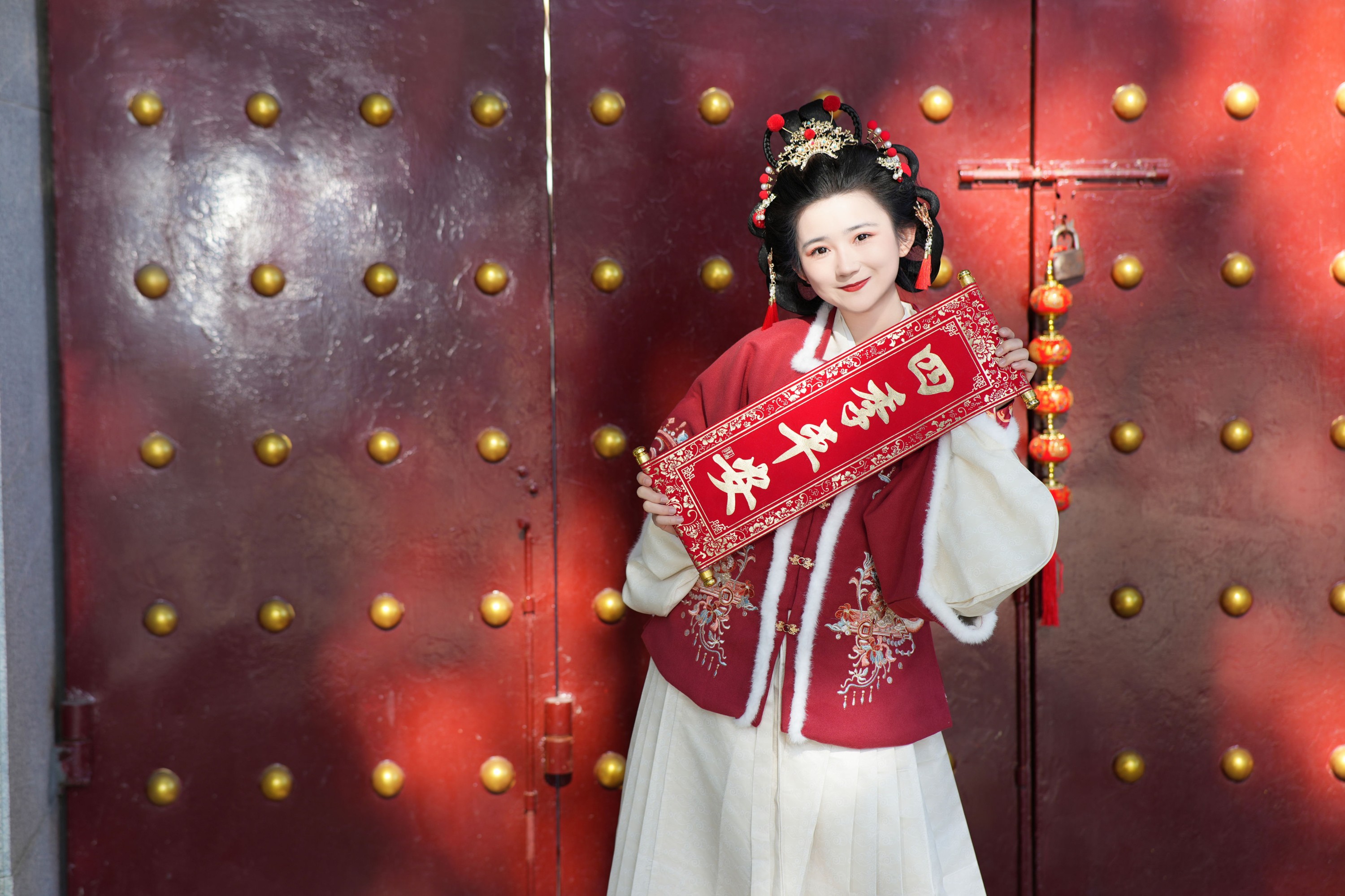 蛋糕的蛋蛋 – 《大红新年》[23P]