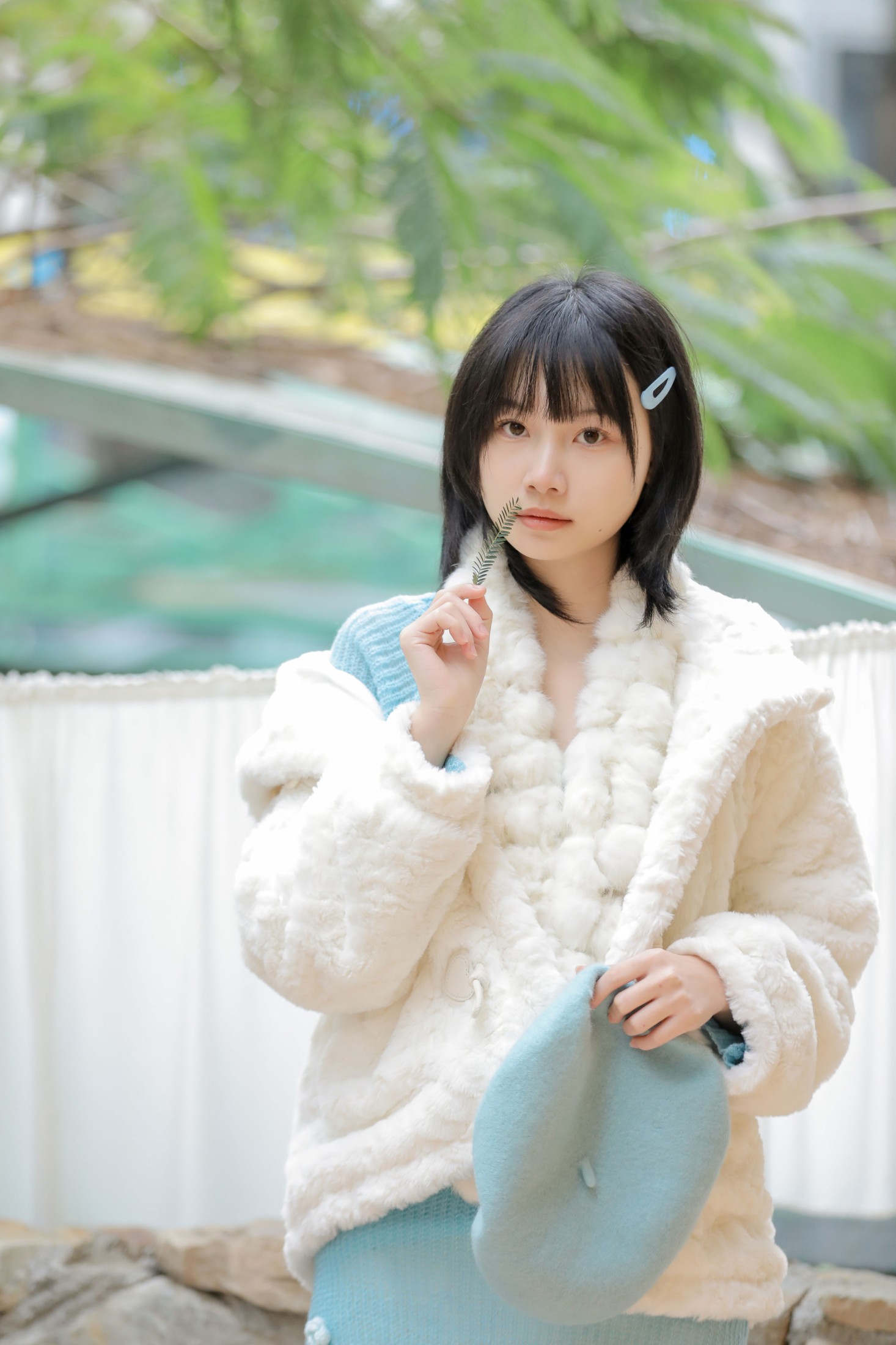 绝绝 – 《春日加载》[27P]