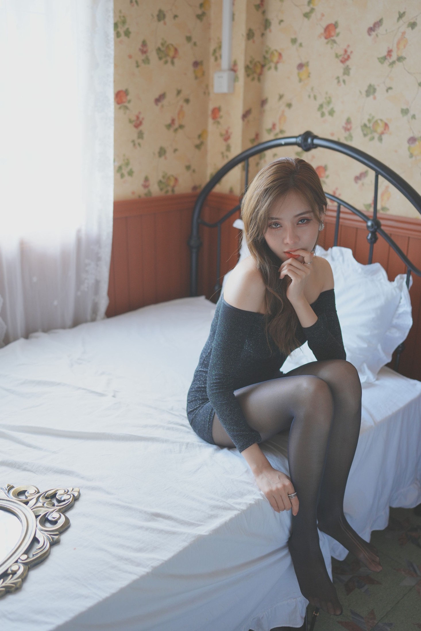 北北 – 《轻私纯欲黑裙写真》[31P]