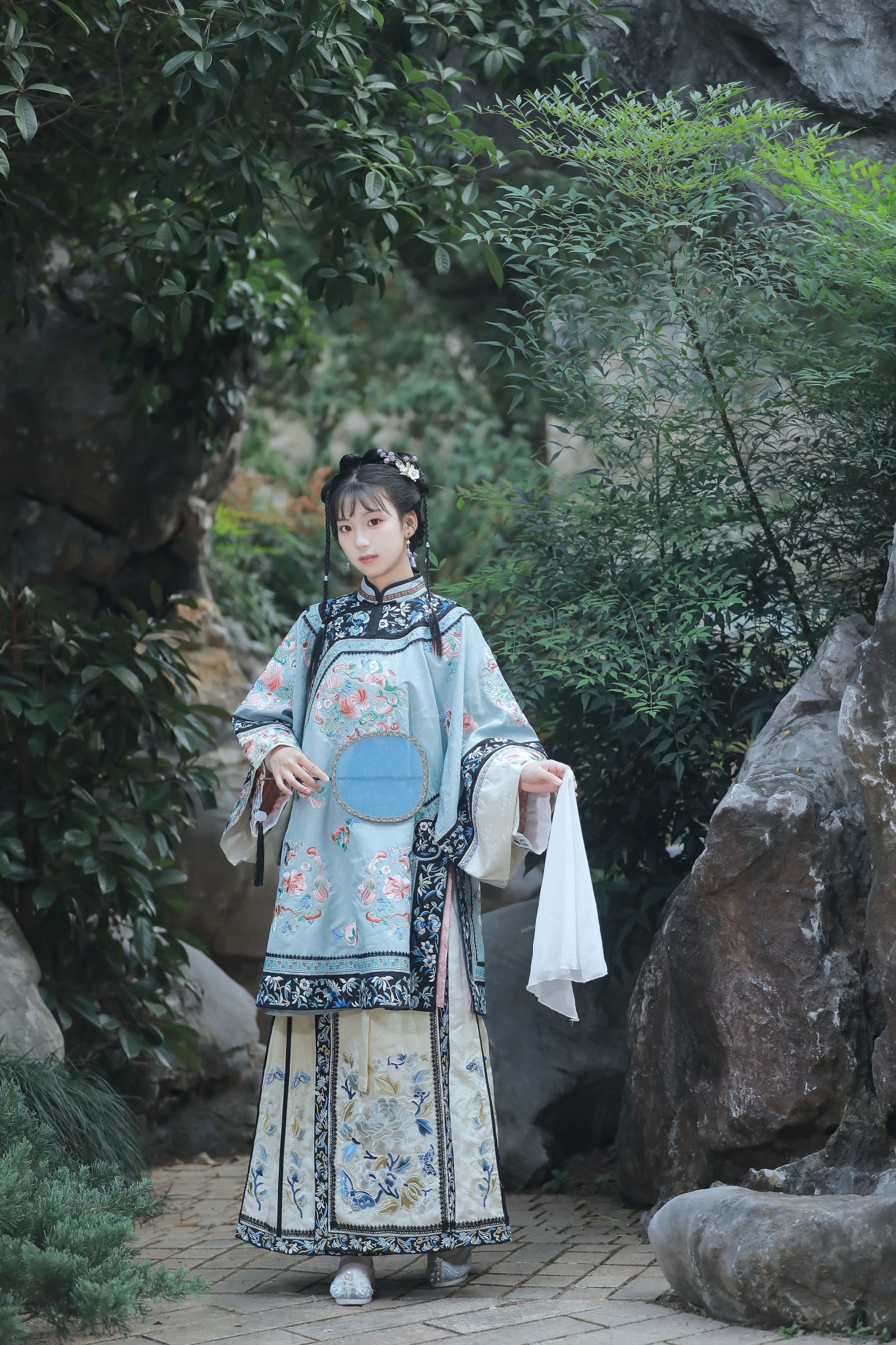 周周Ay – 《游园》[25P]