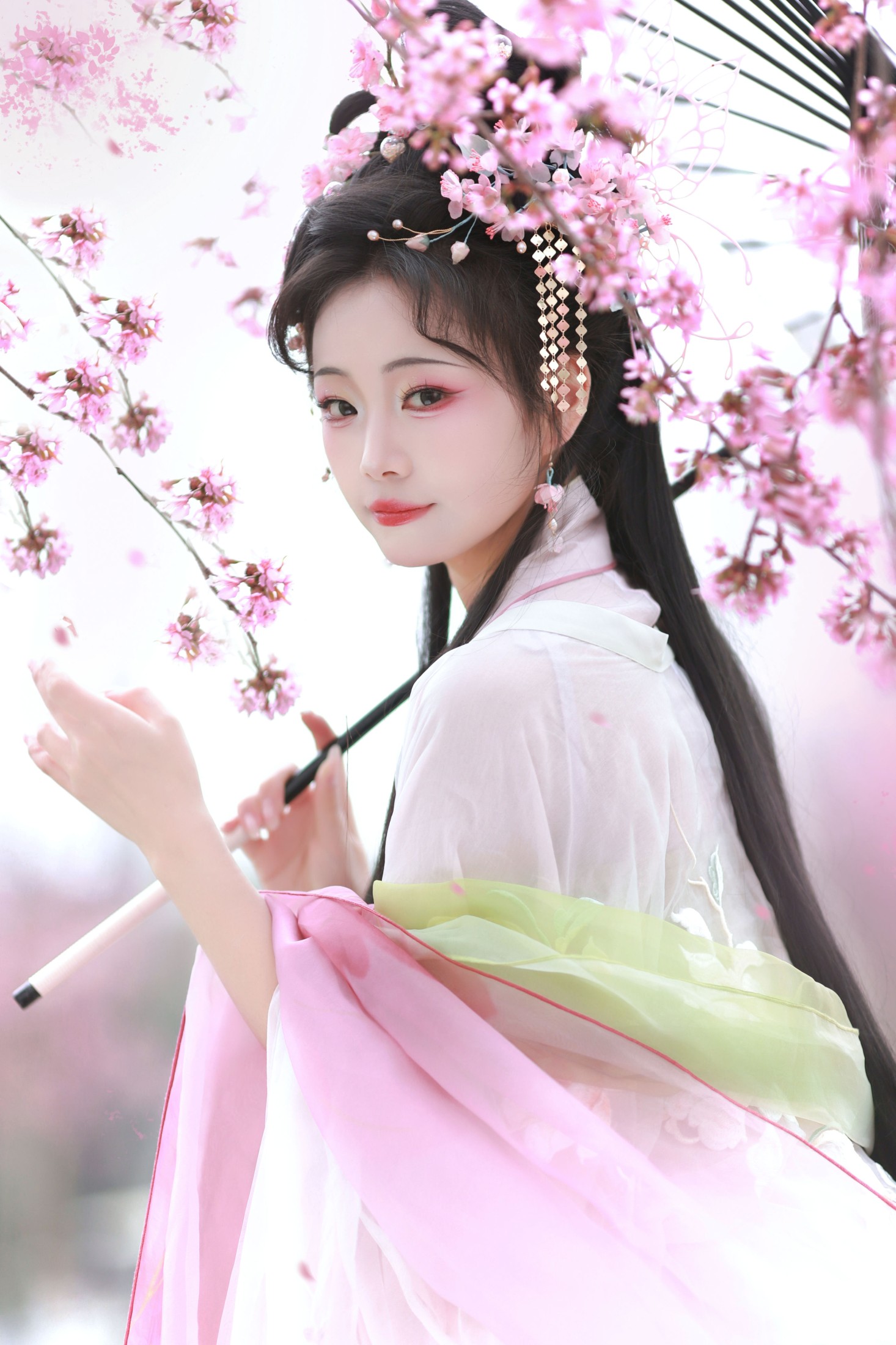 千玥 – 《樱之梦》[22P]