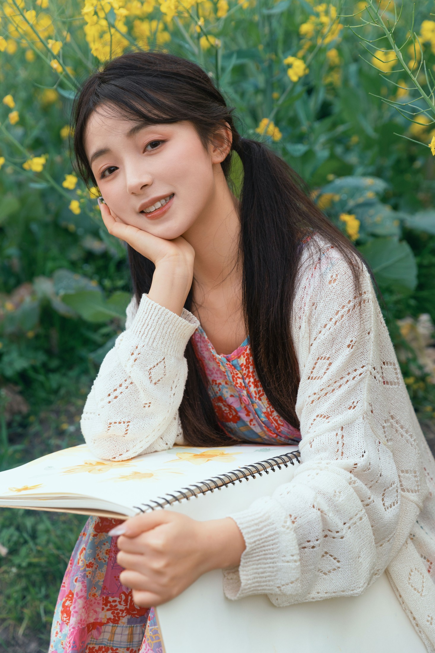 小杨带不动 – 《春日小画家》[34P]