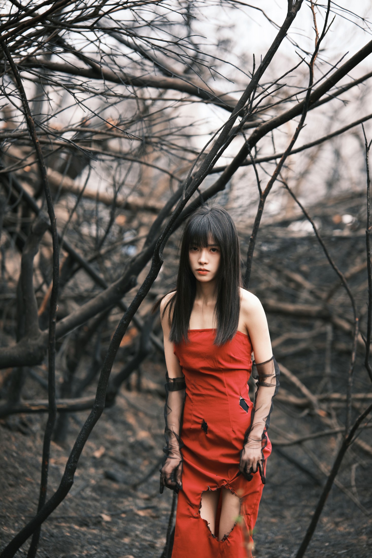 小松麻奈 – 《山火余烬》[30P]