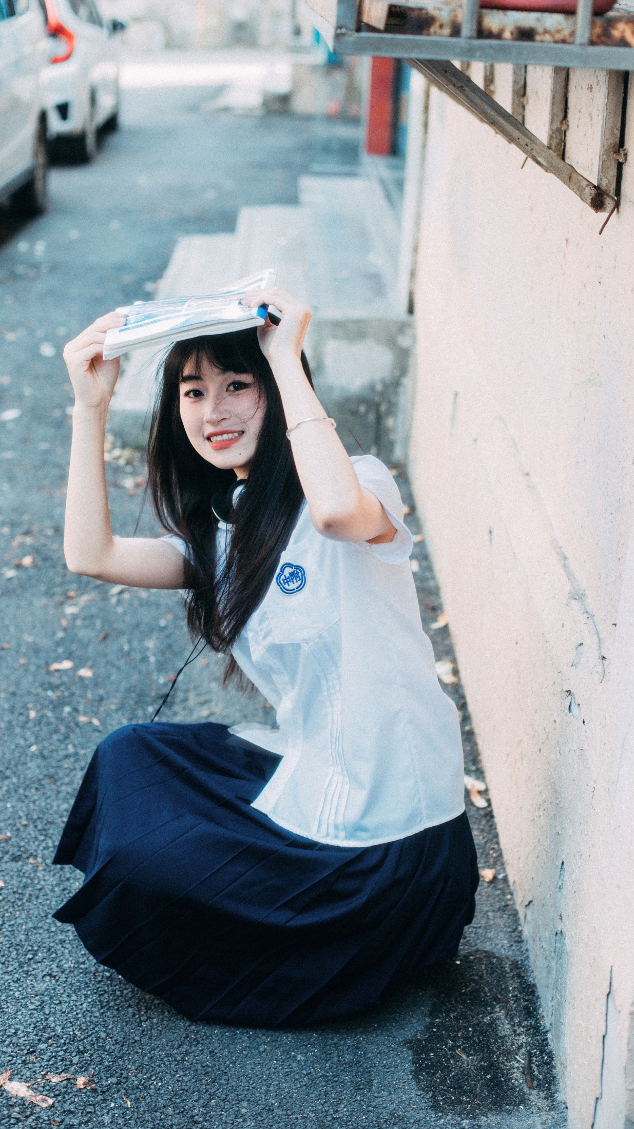 小熊维尼 – 《任然盛开的玉兰花街头》[23P]