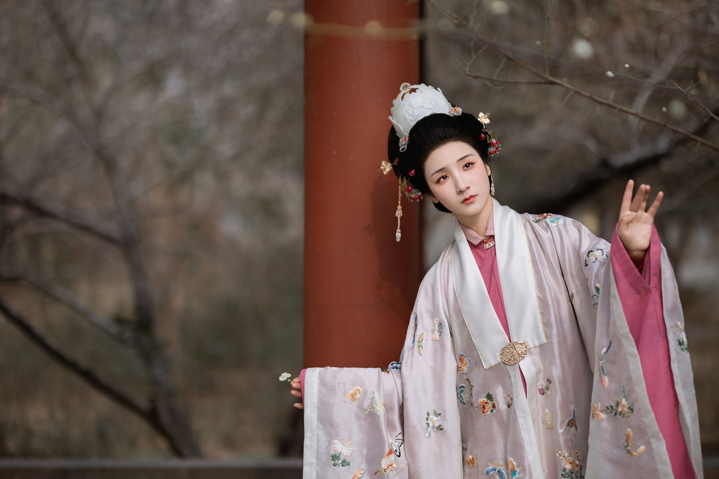 之于浅灯 – 《待放琼苞》[39P]