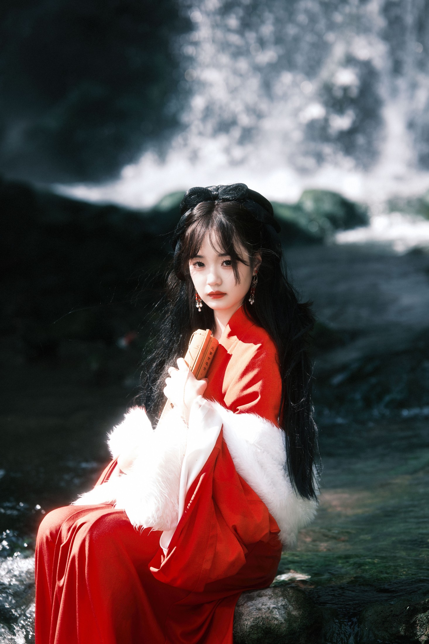 primary – 《瀑布神明少女》[30P]