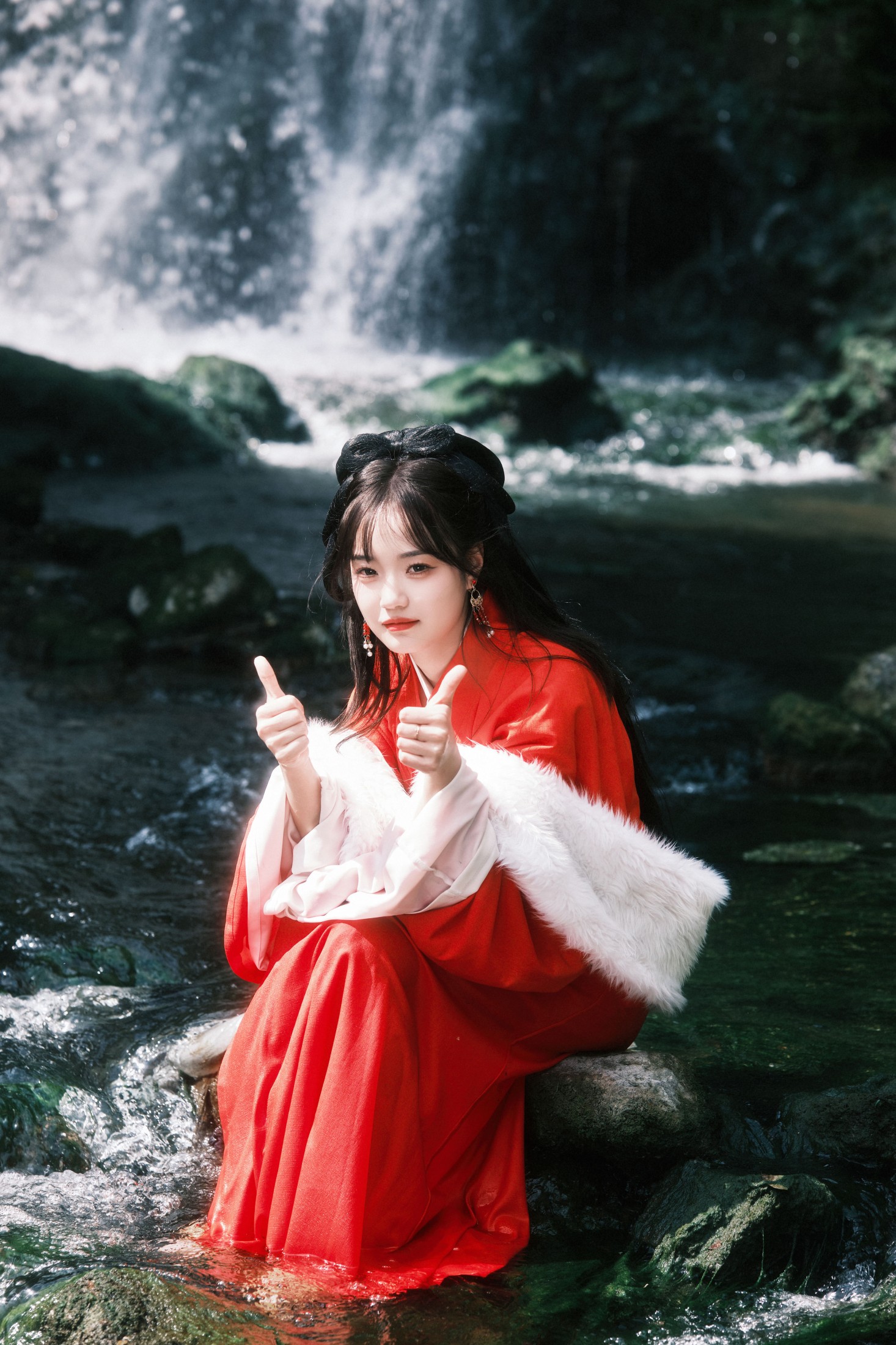 primary – 《瀑布神明少女》[30P]