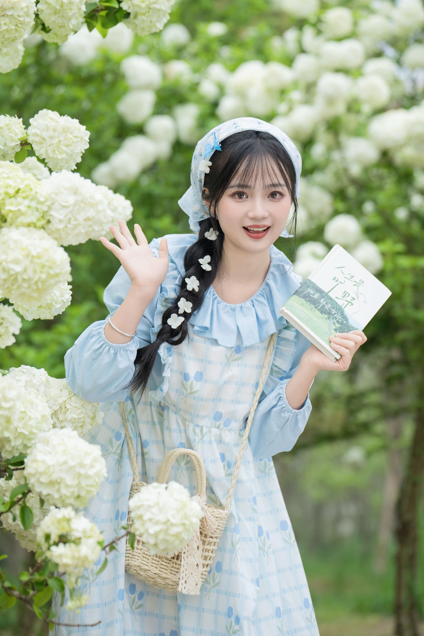 小欧O – 《春天的一抹白》[22P]