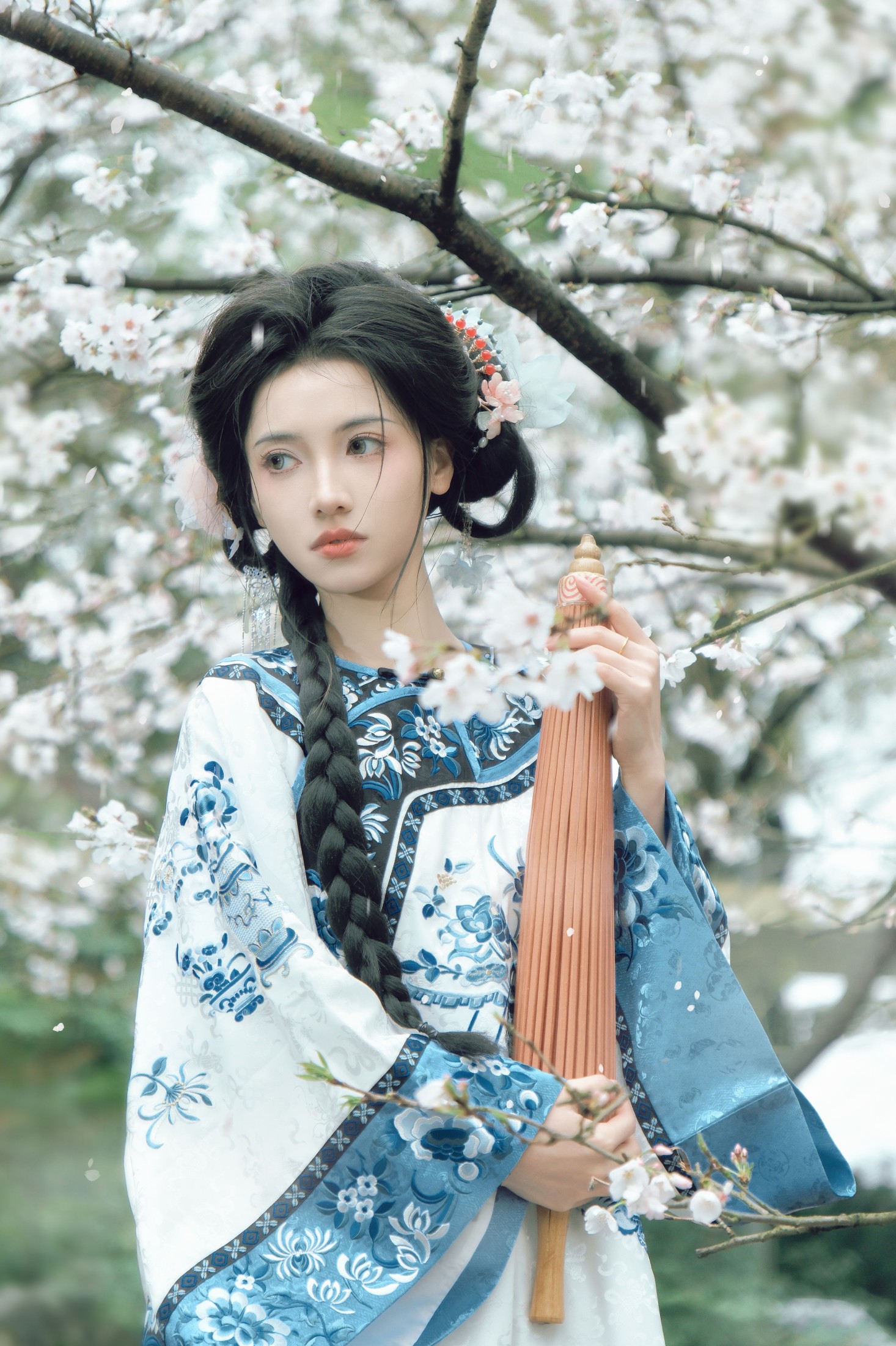 珠珠 – 《青花瓷》[20P]