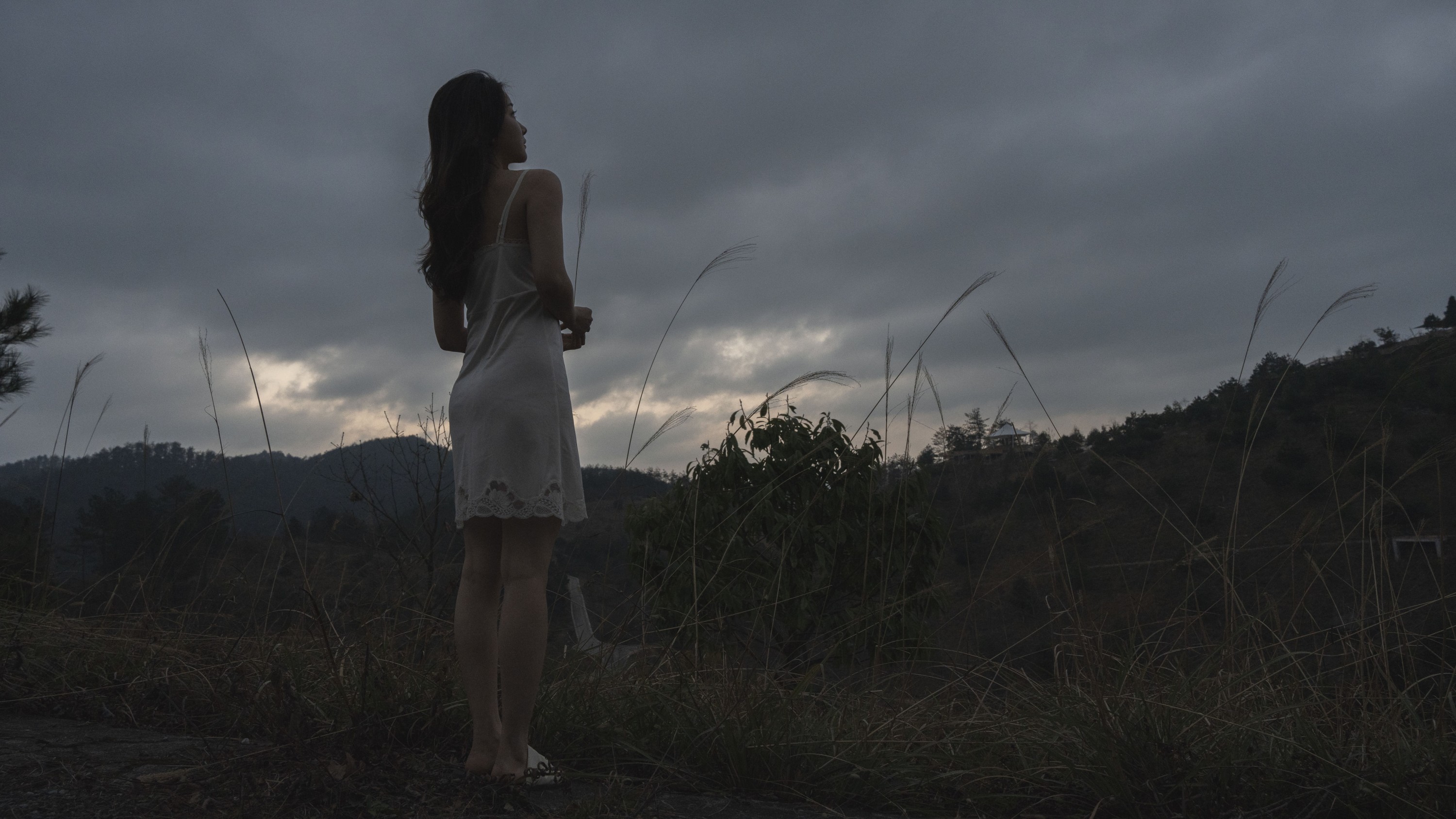 穆穆 – 《晚风拂面》[26P]