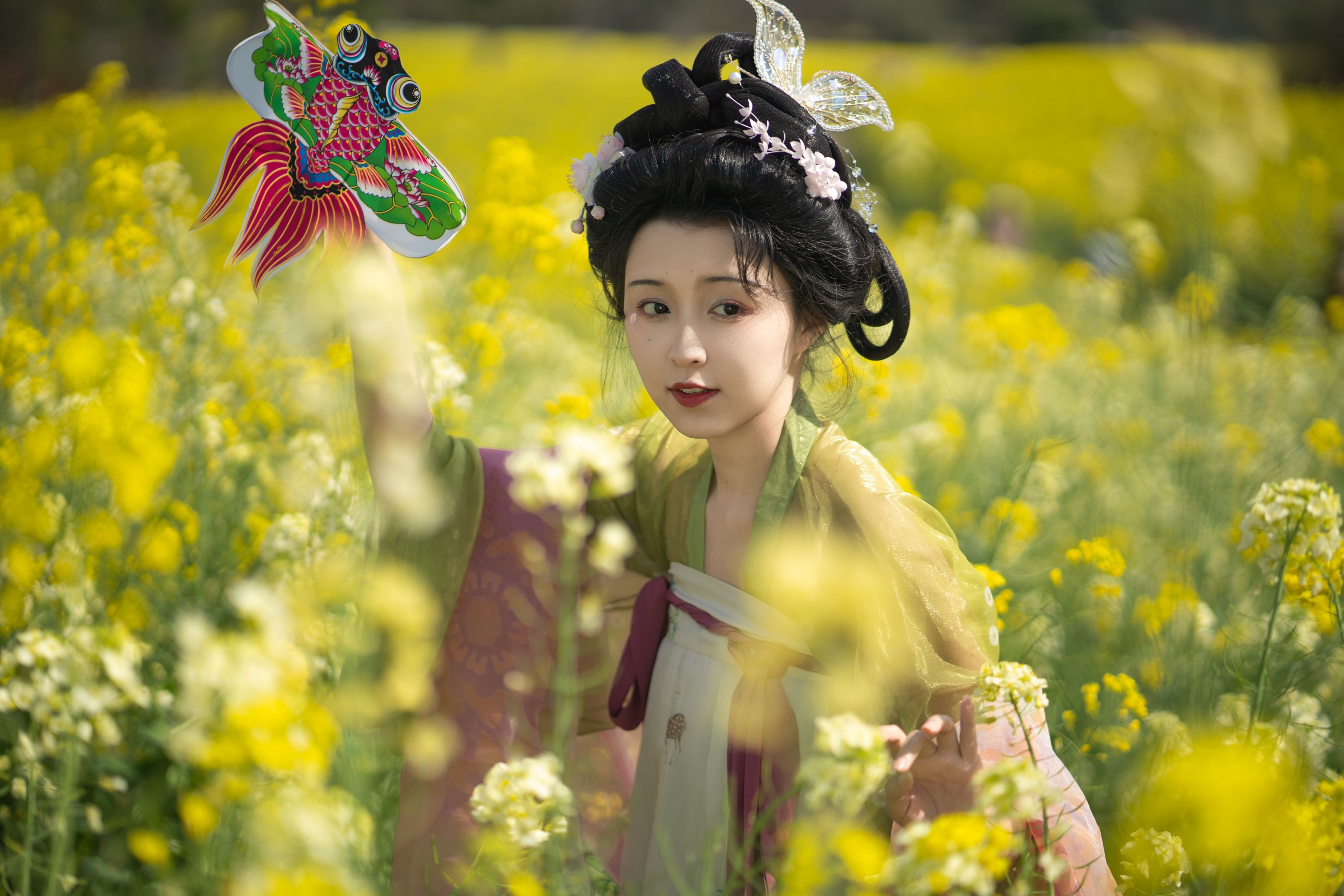 幼稚园里的浅夏 – 《油菜花》[22P]