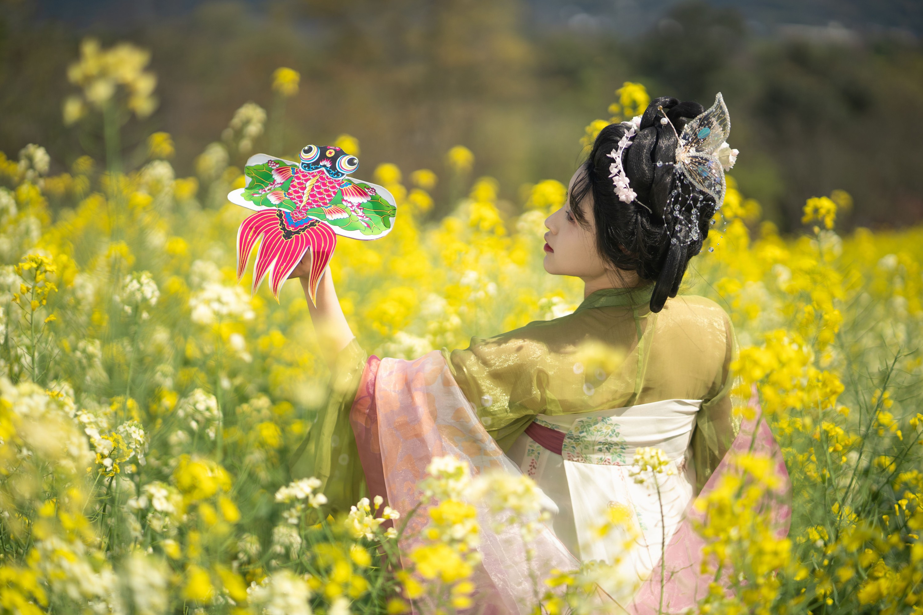 幼稚园里的浅夏 – 《油菜花》[22P]