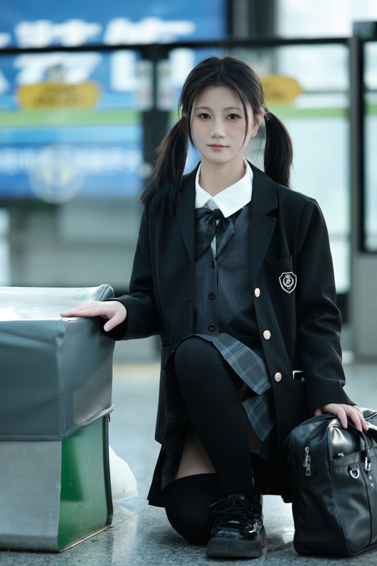 肉宋堡 – 《地铁女高》[25P]