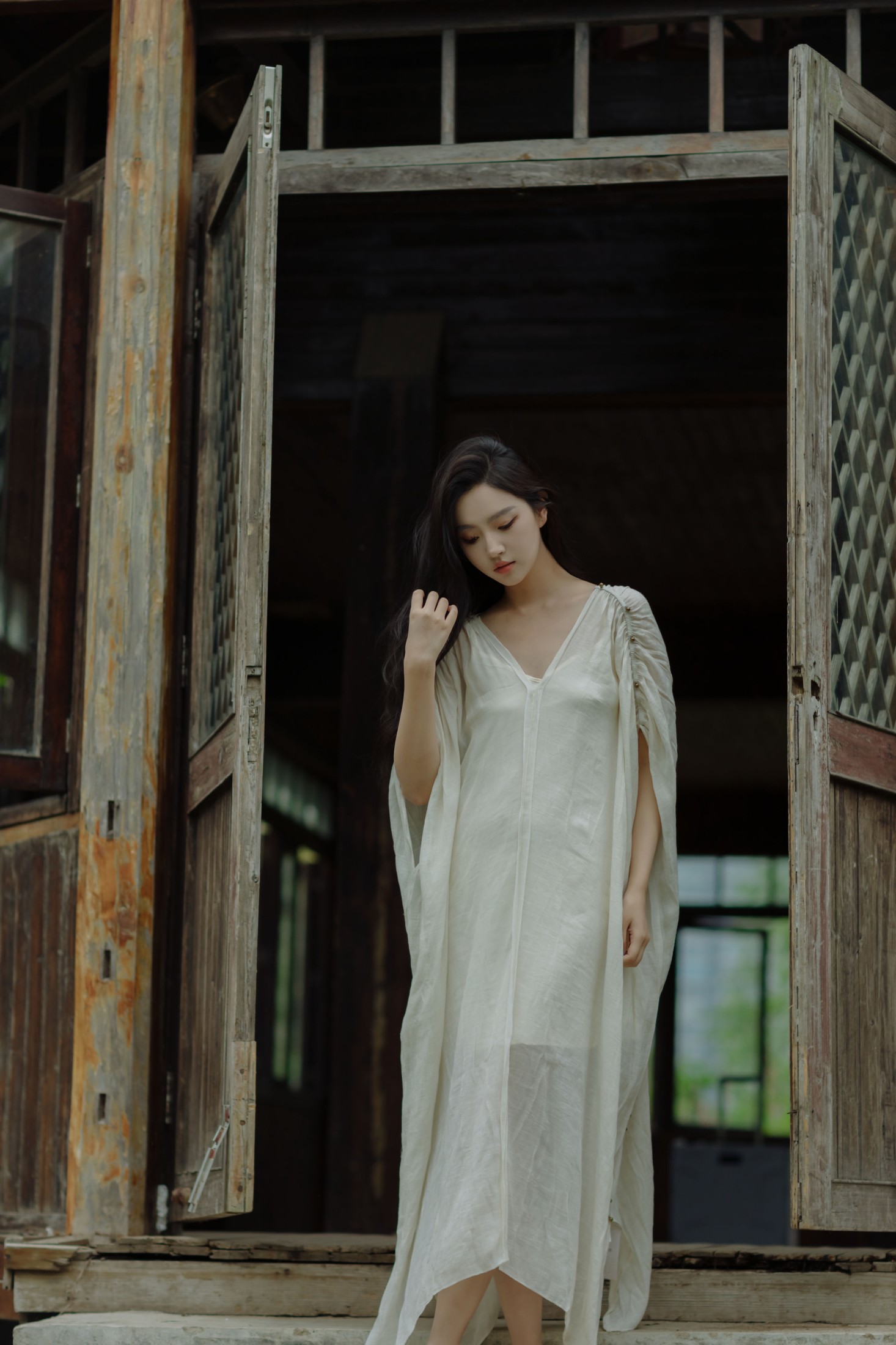 Elaine – 《木屋里的守望》[28P]