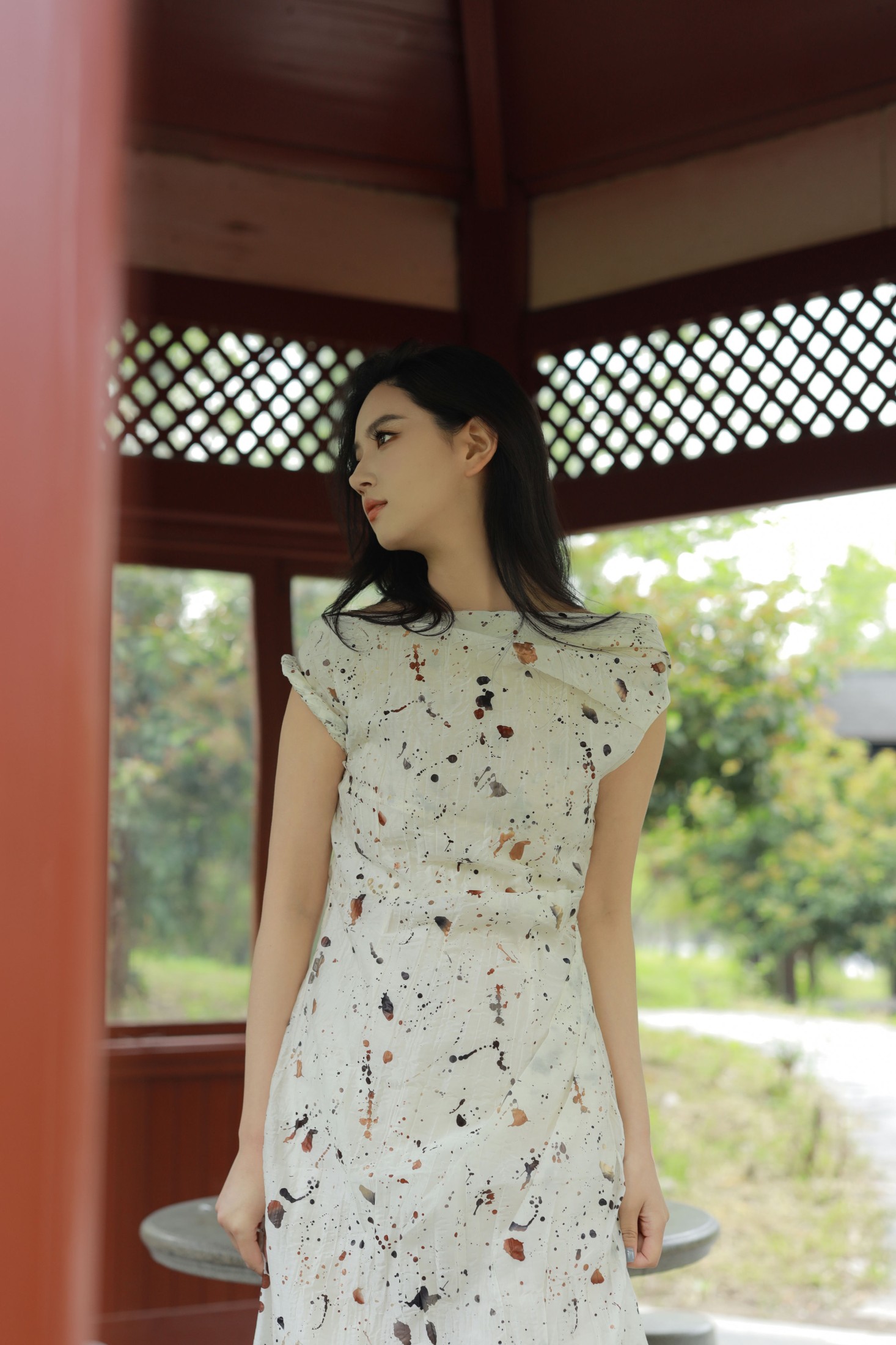 Elaine – 《红亭玉立》[31P]