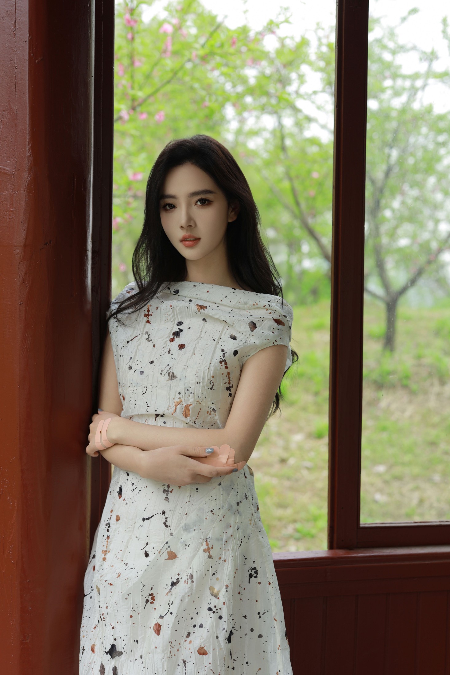 Elaine – 《红亭玉立》[31P]