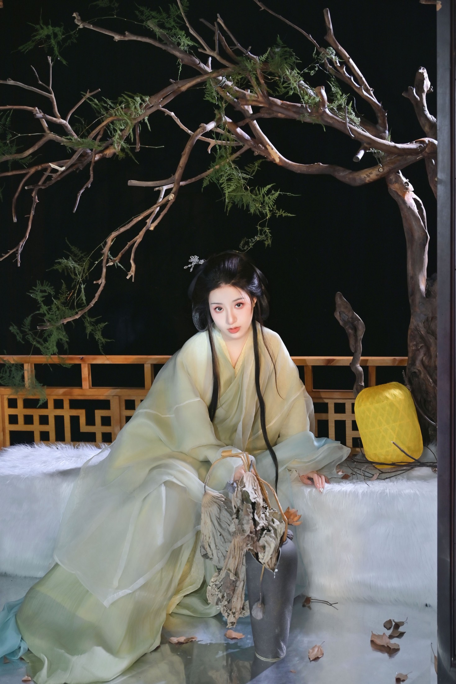 你的三三 – 《庭院深深》[20P]