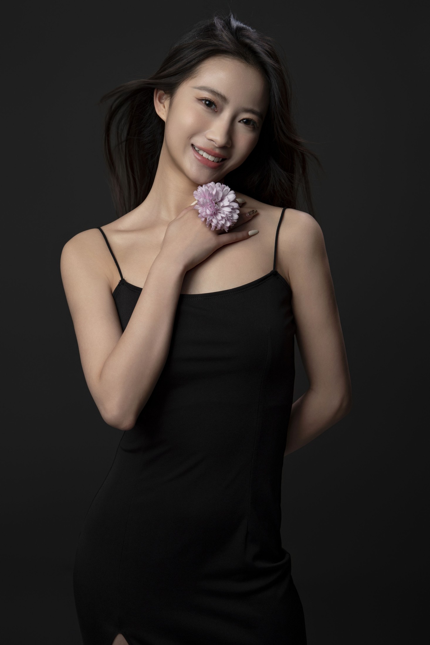 杨洋 – 《Portrait》[22P]