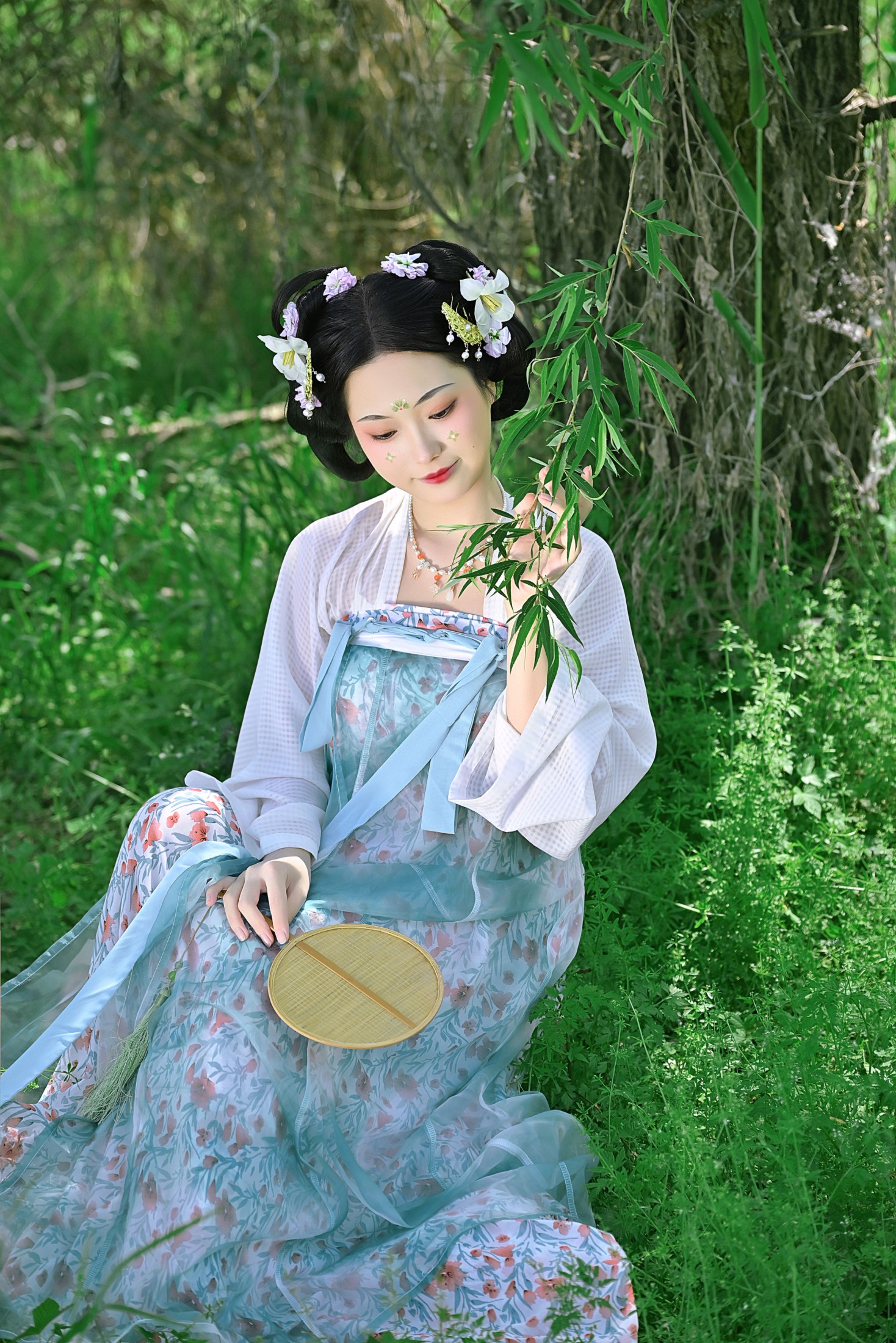 梨荼白 – 《春日少女》[22P]